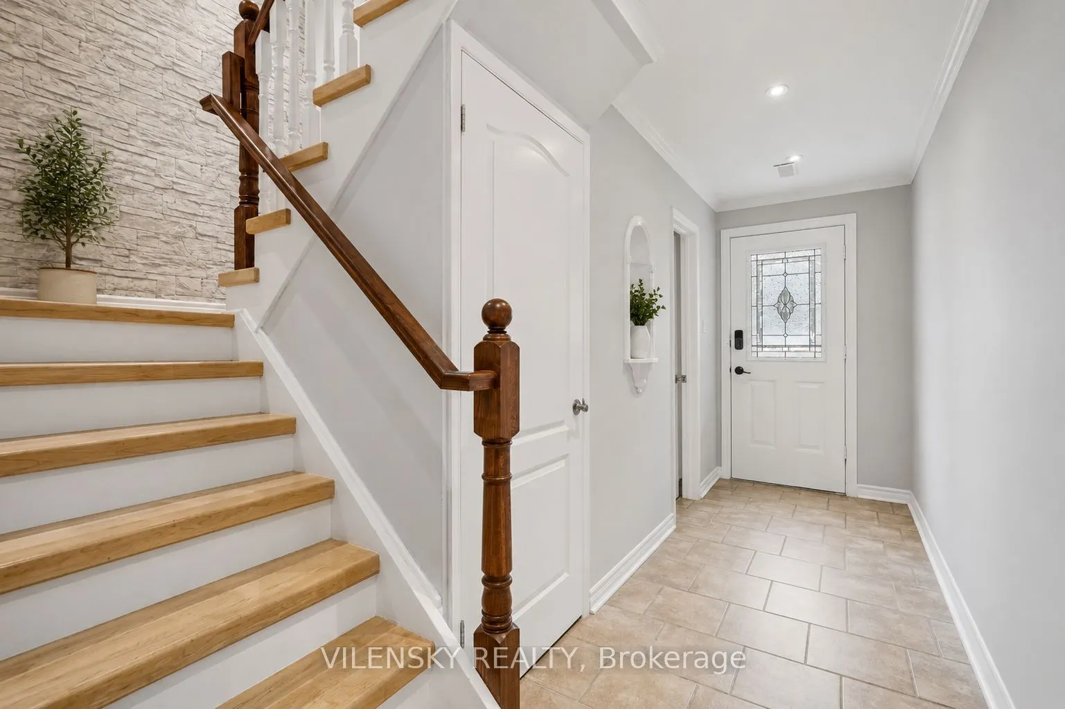 14 Poplar Crescent #19