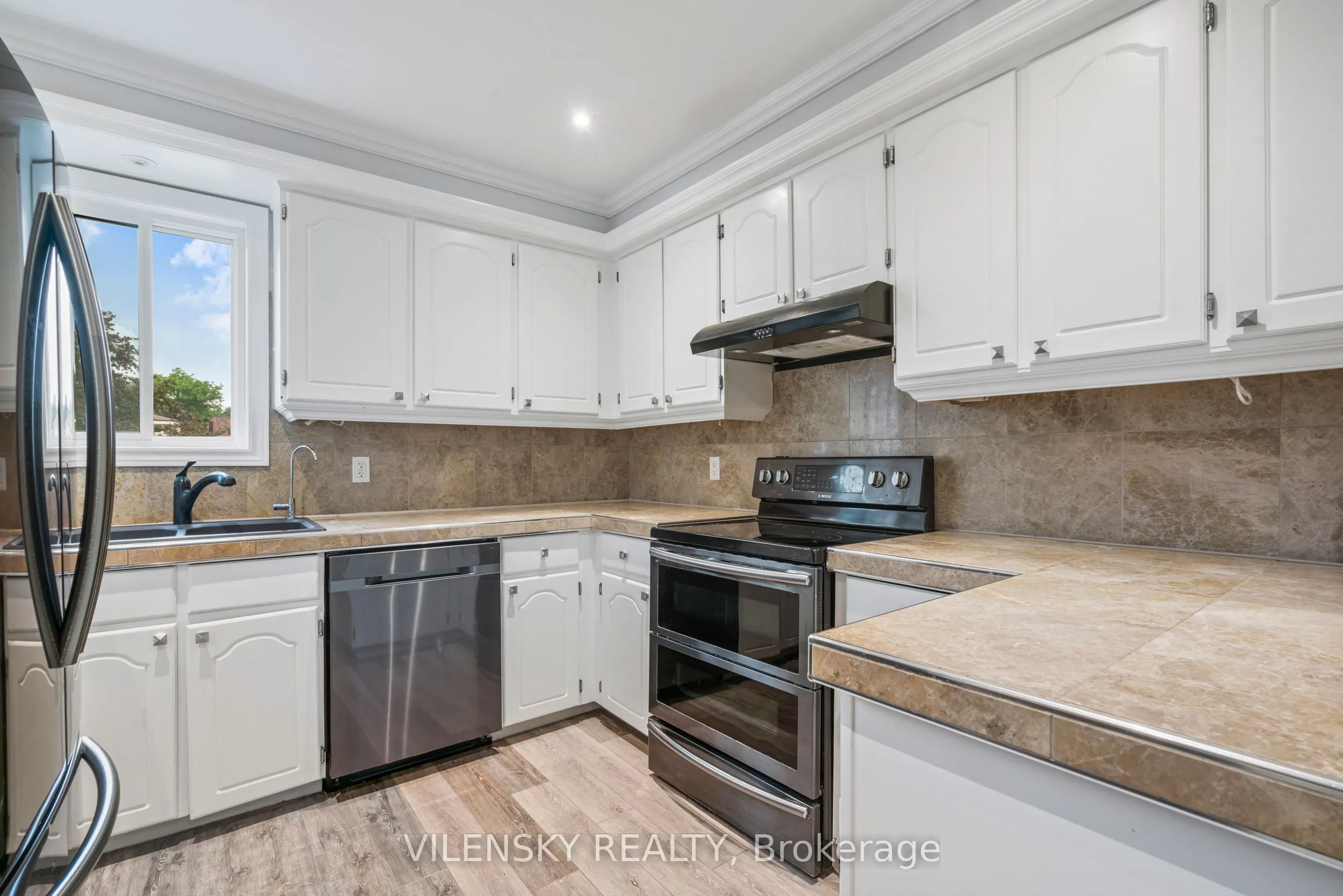 14 Poplar Crescent #19