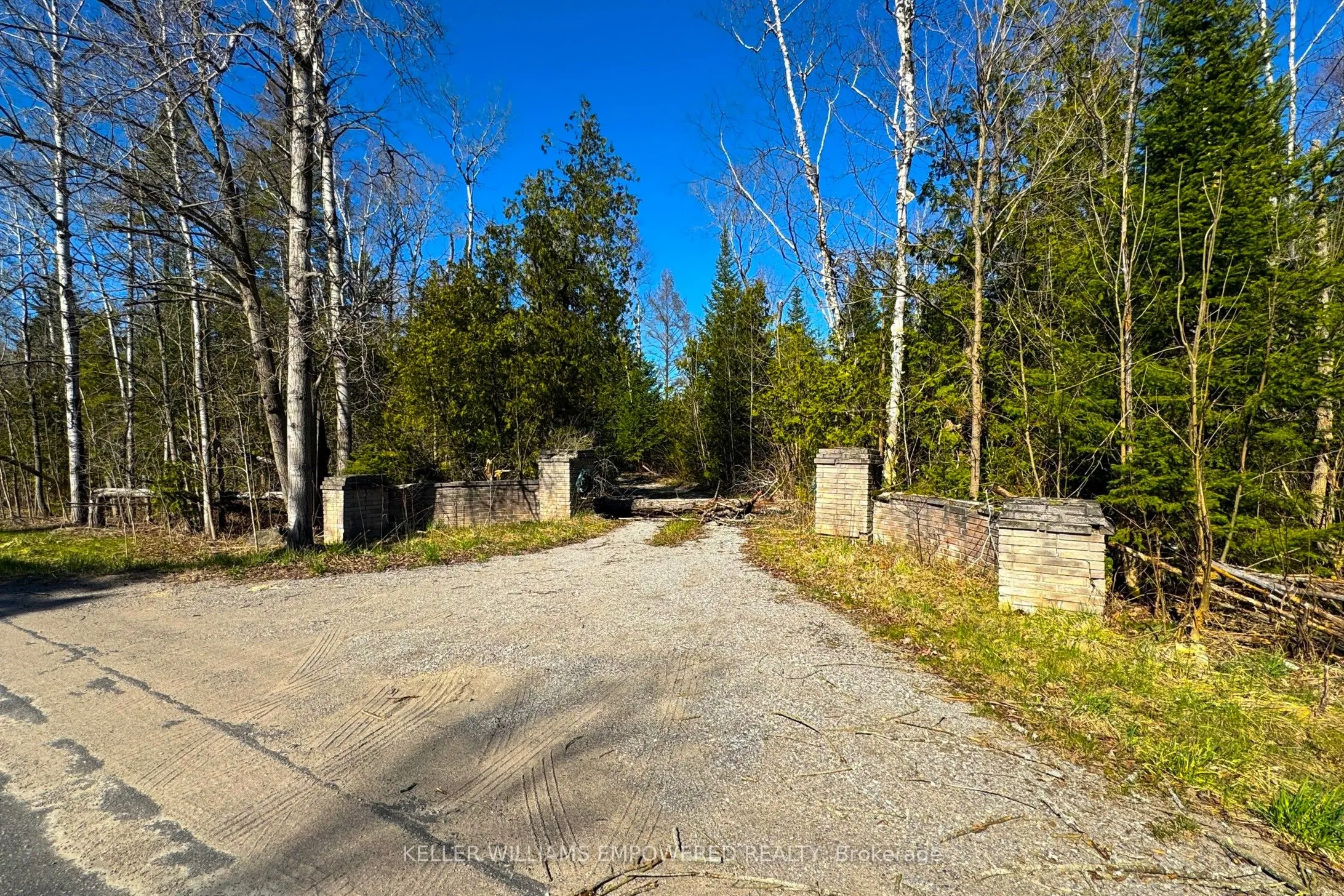 7489 Concession Road 2