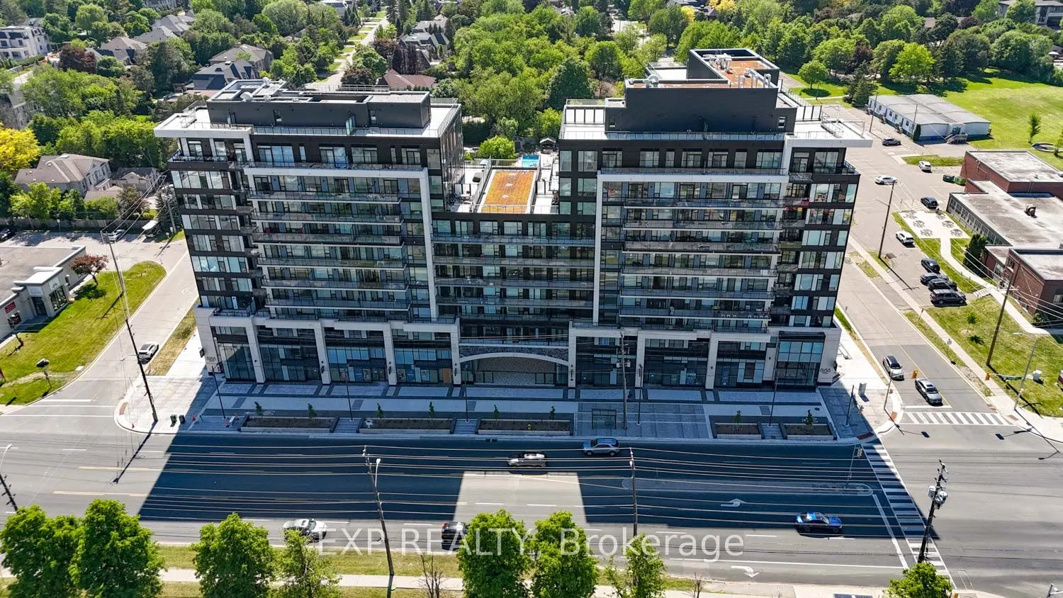 8188 Yonge Street #401