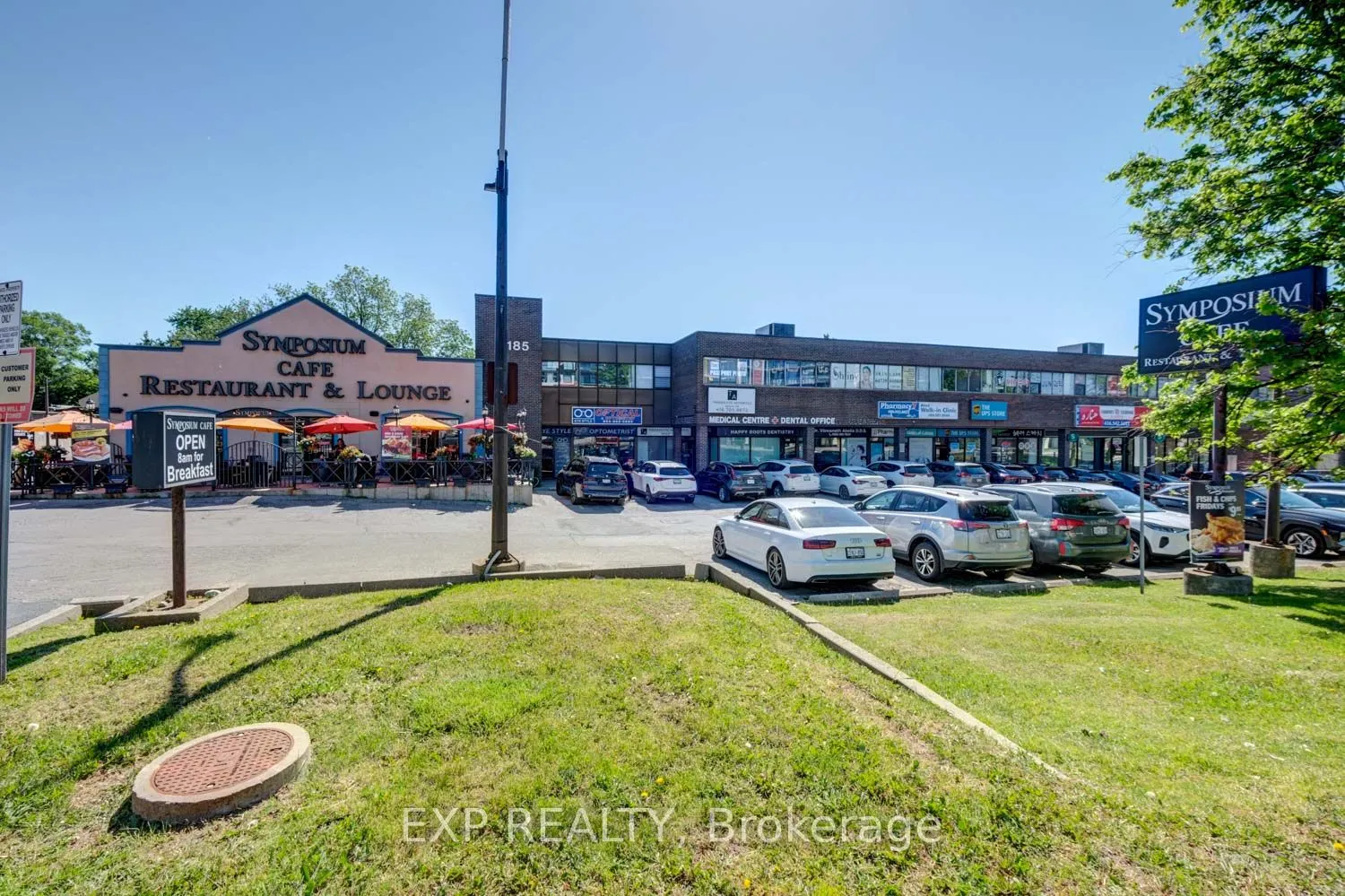 8188 Yonge Street #401
