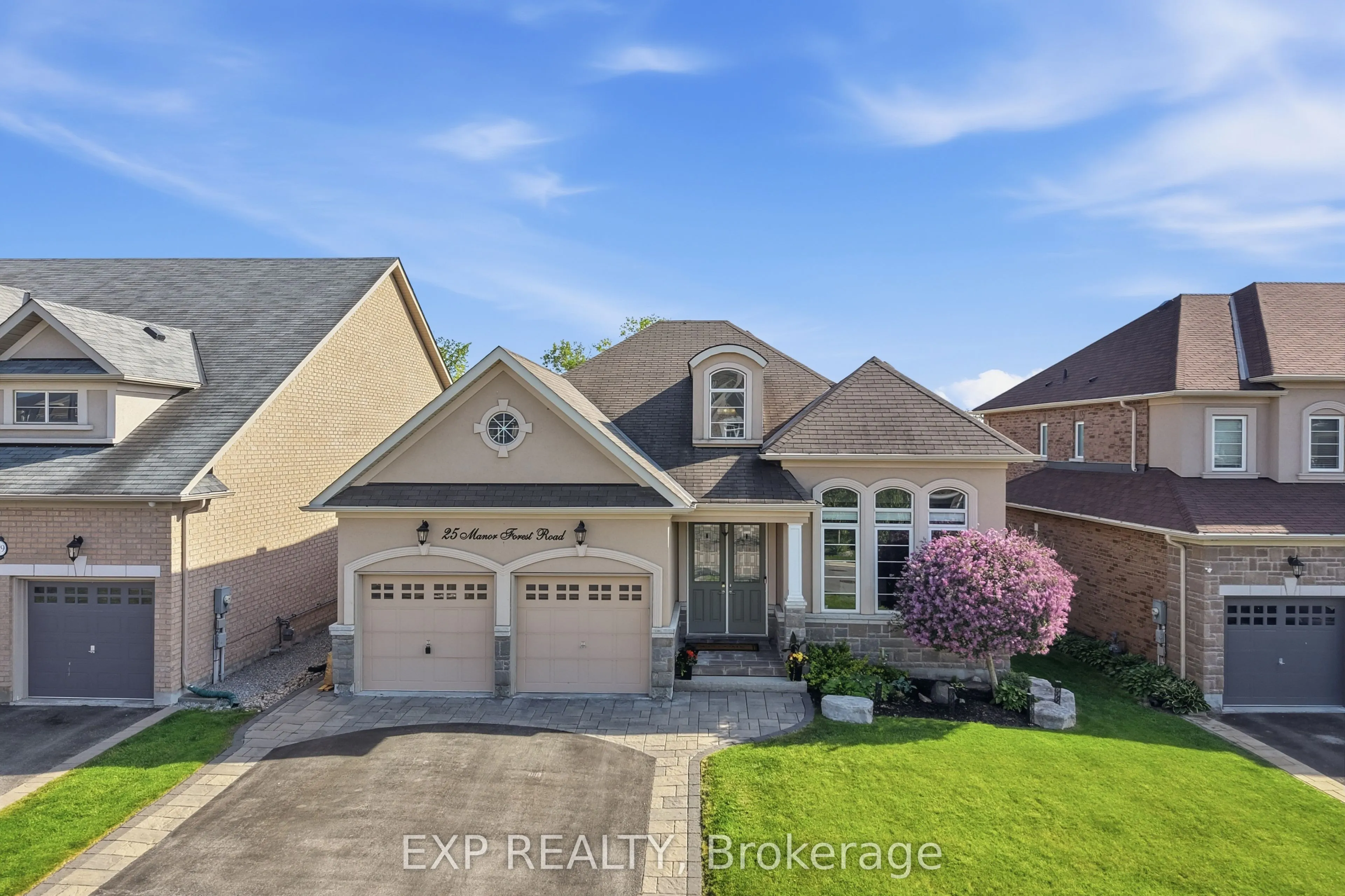 25 Manor Forest Road