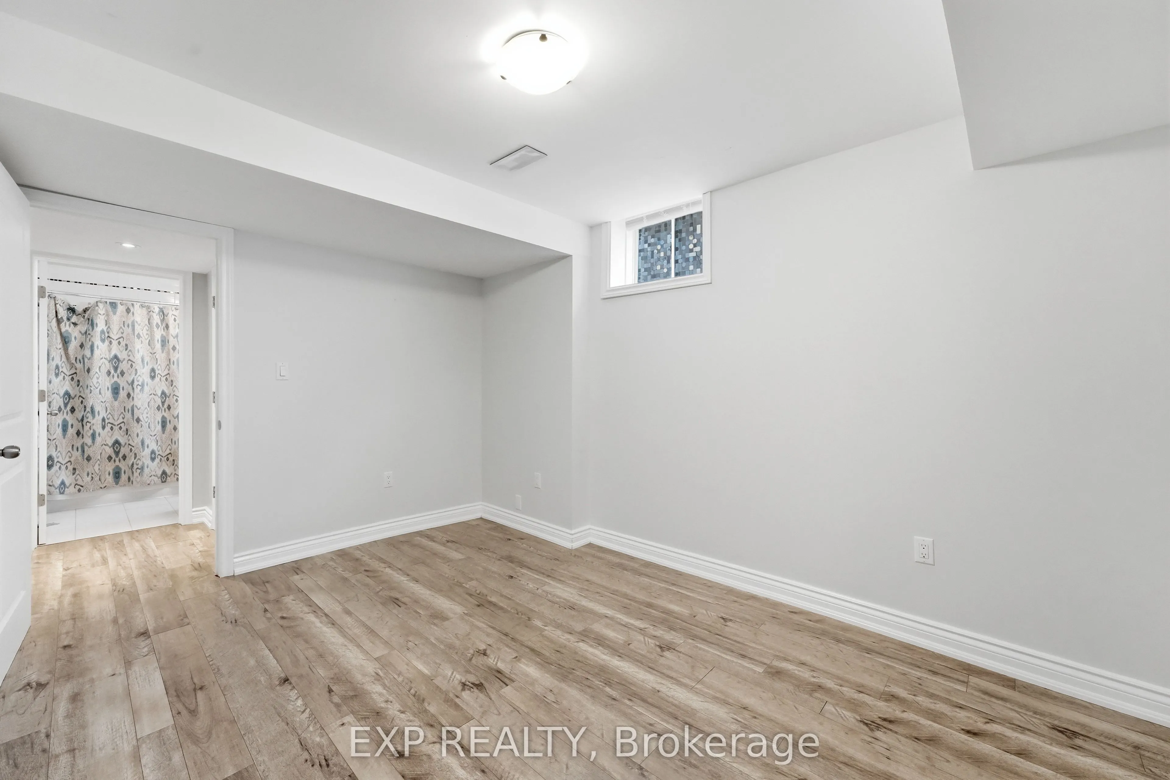 25 Manor Forest Road