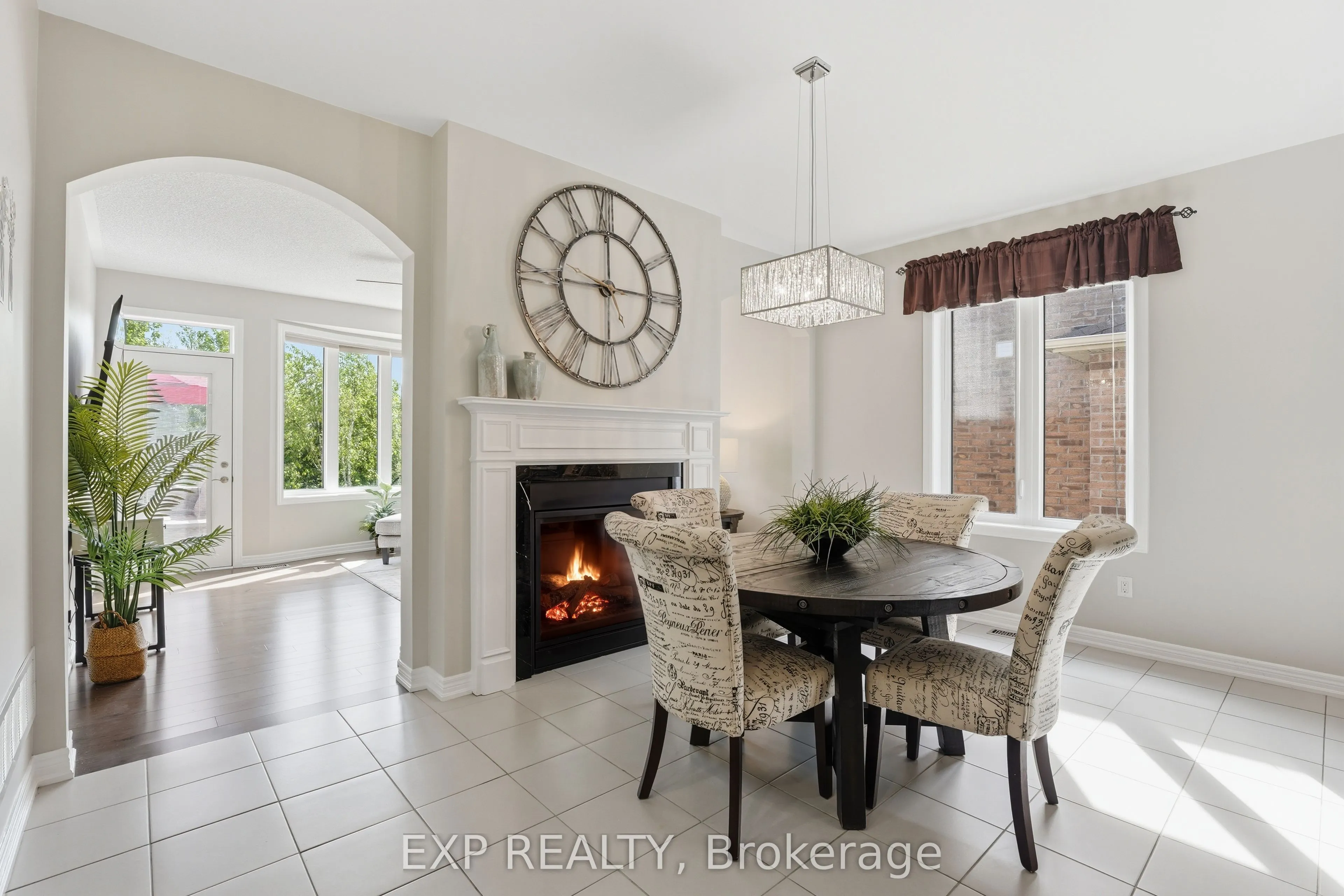 25 Manor Forest Road