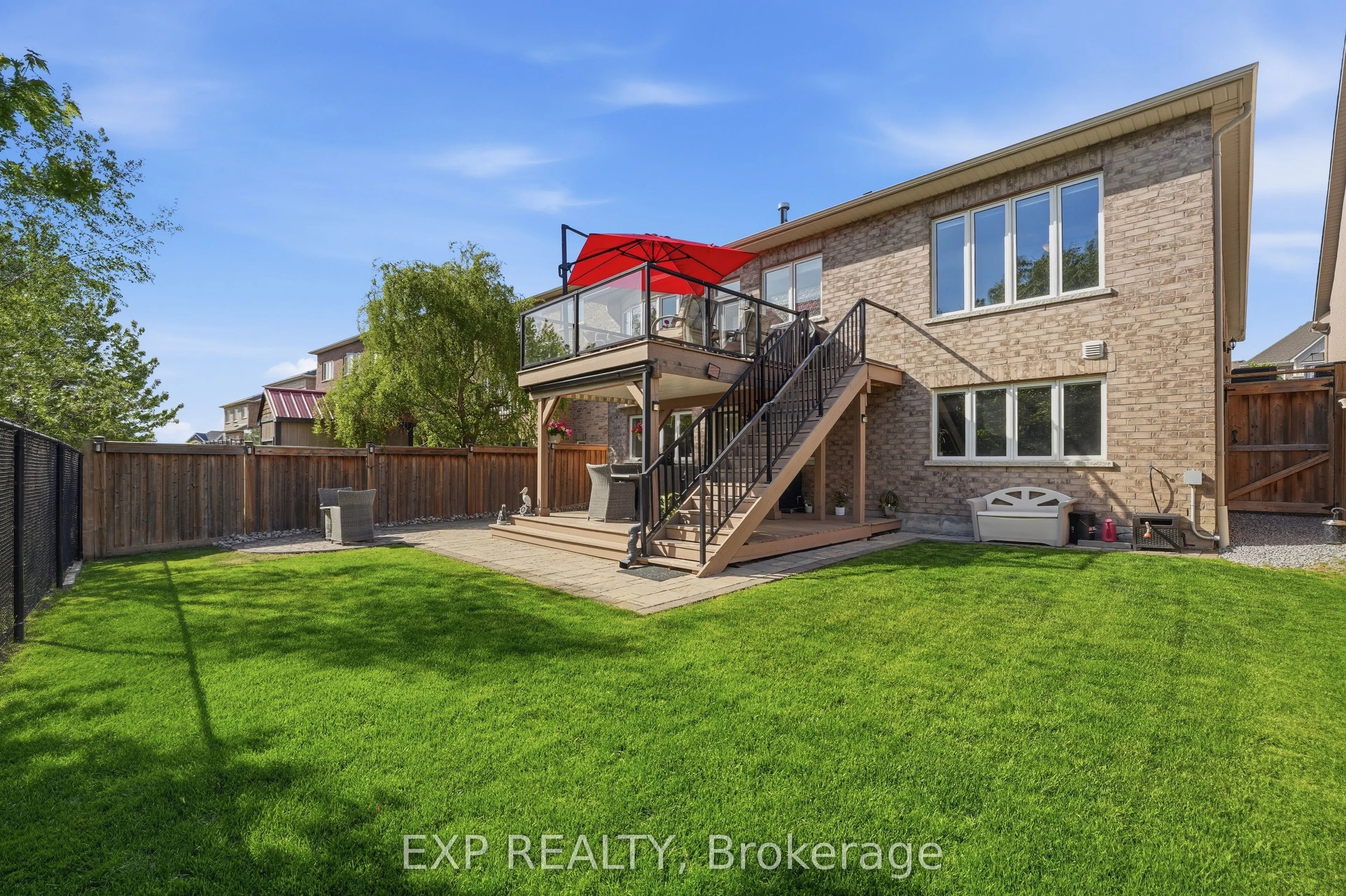 25 Manor Forest Road