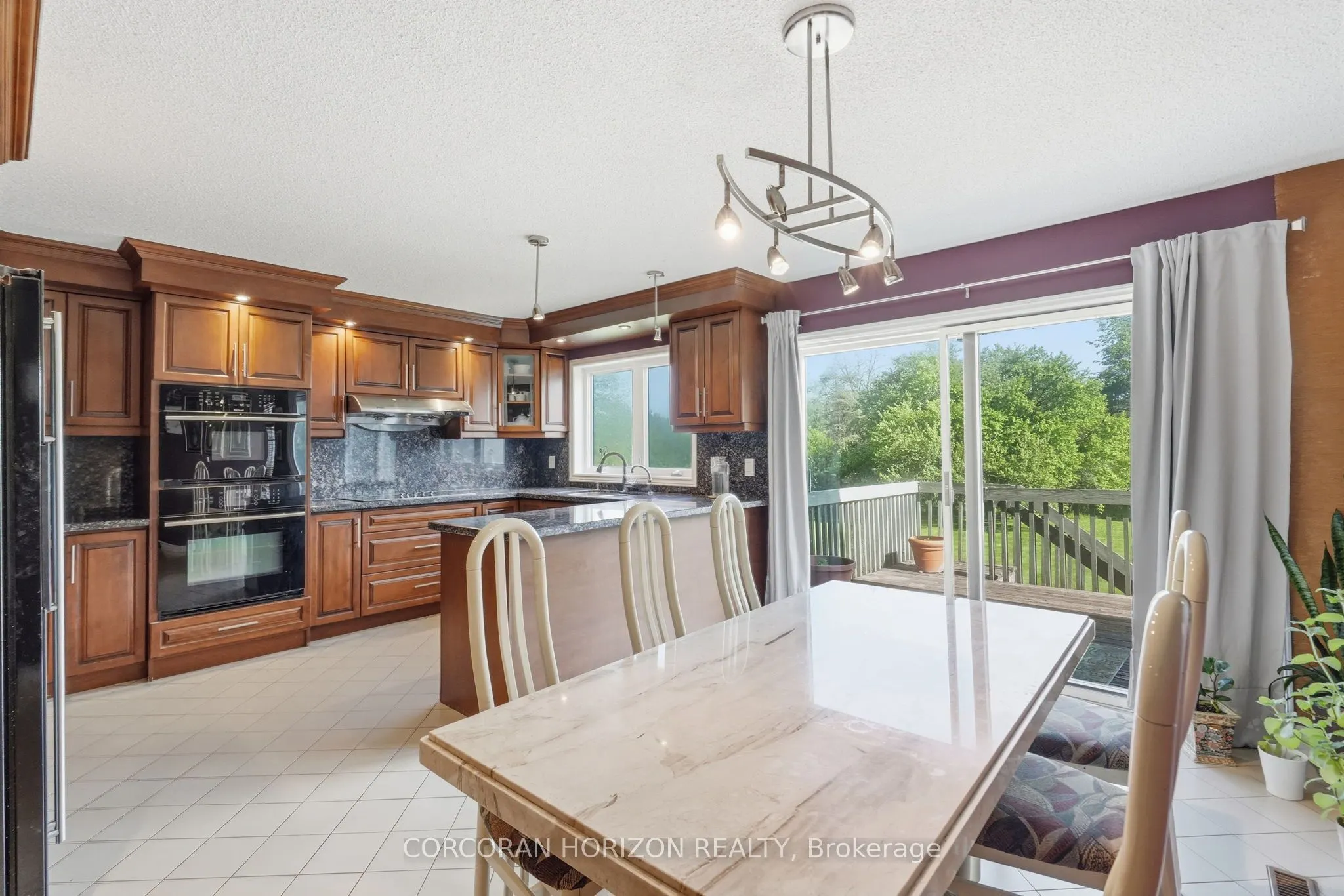 18 Curtis Crescent
