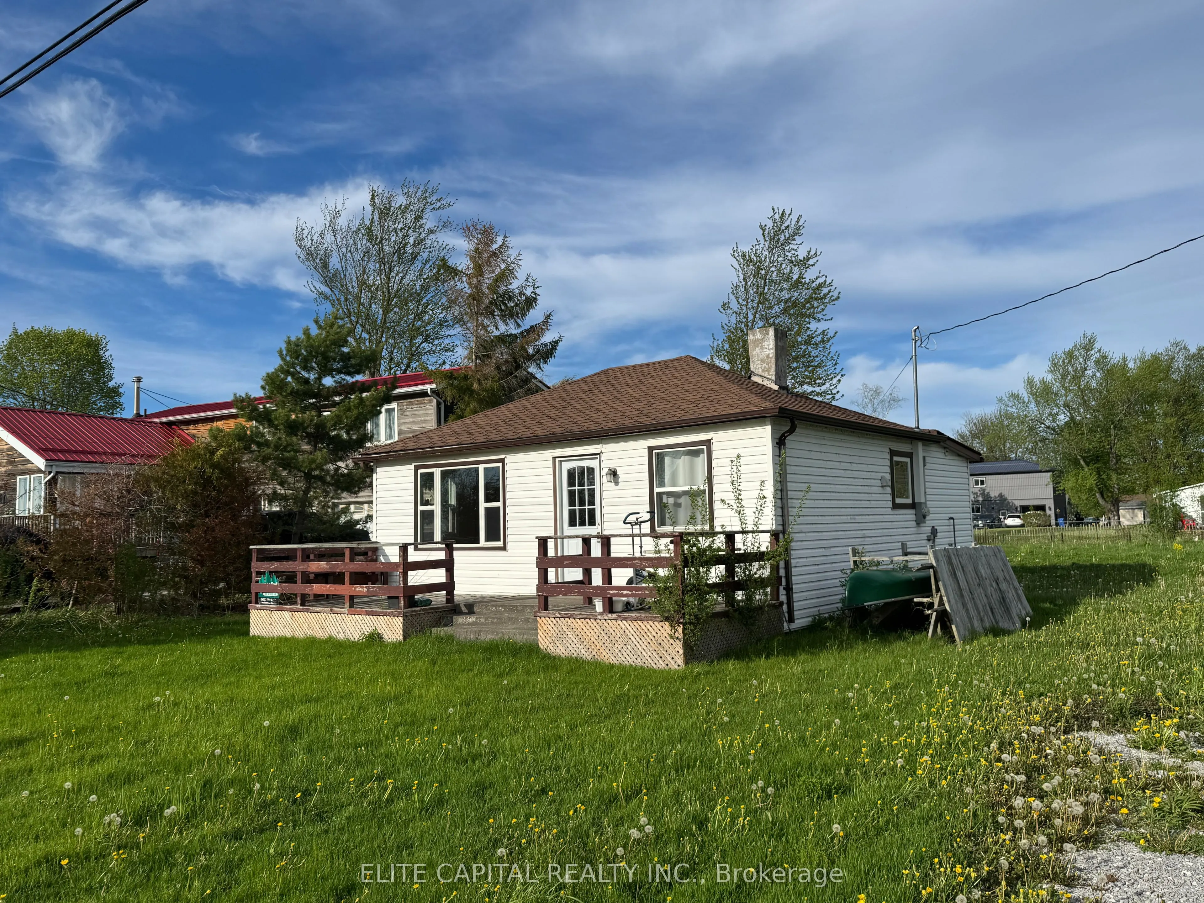 9 Lambrook Drive