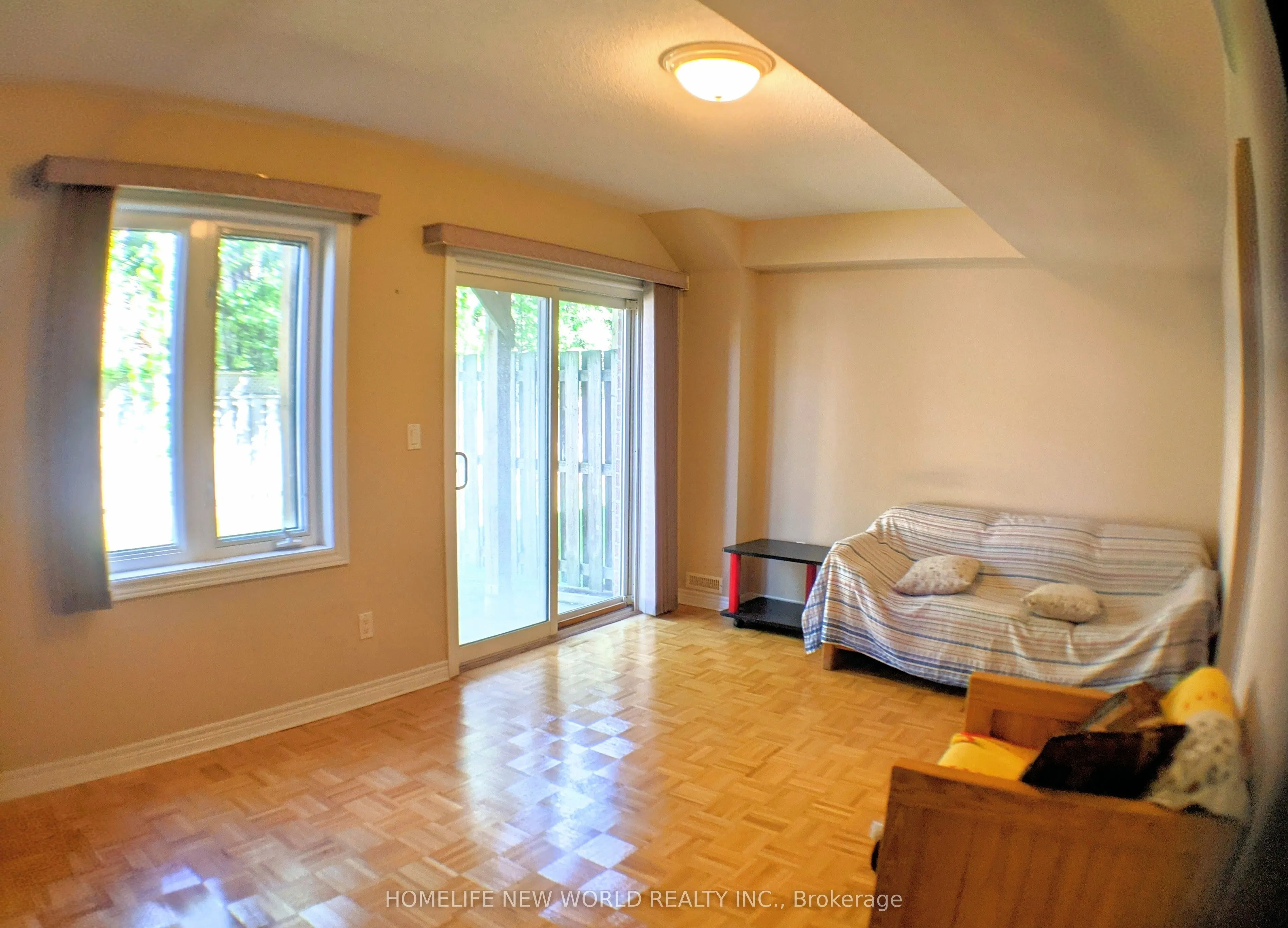 9133 Bayview Avenue #38