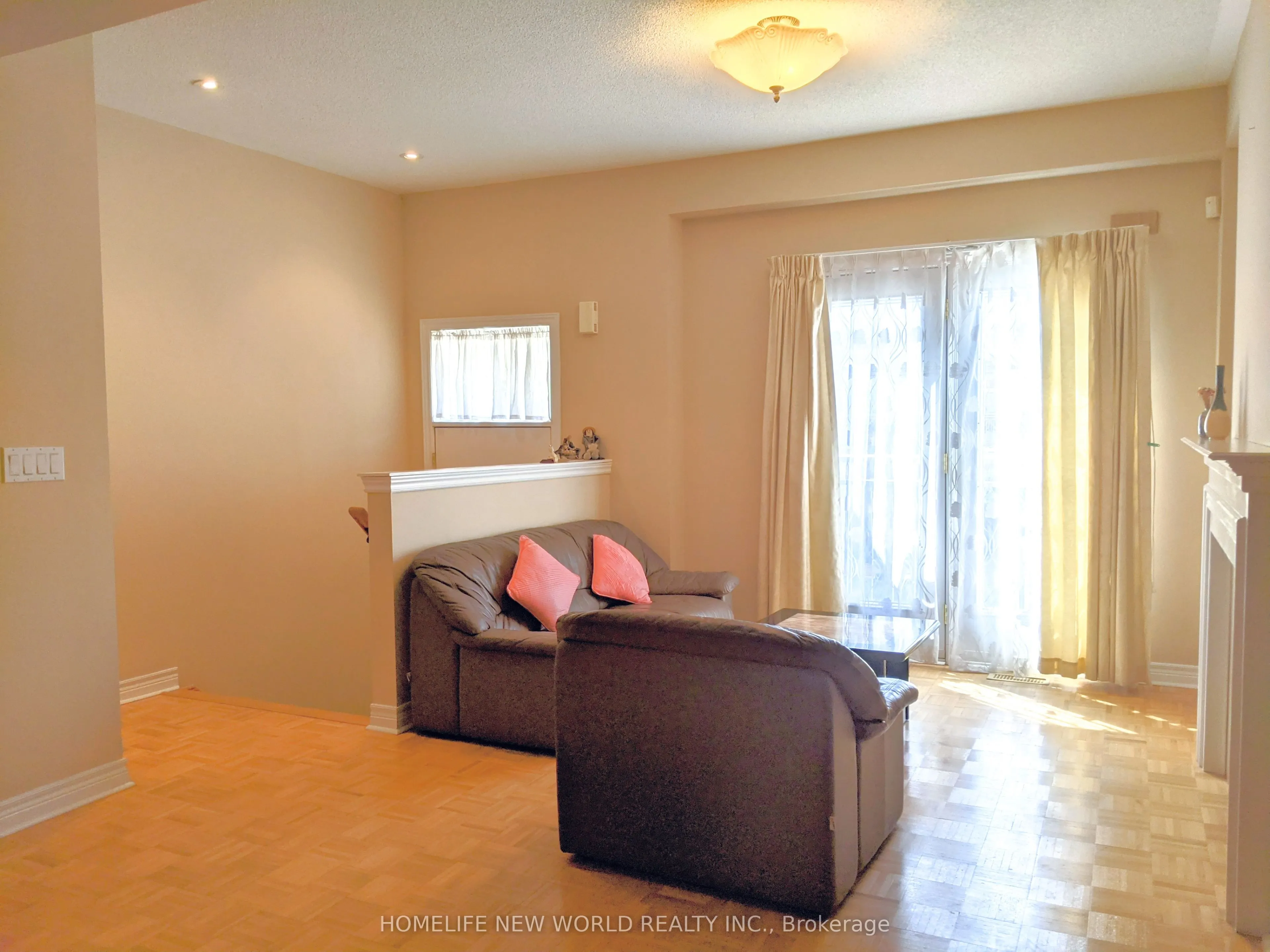 9133 Bayview Avenue #38