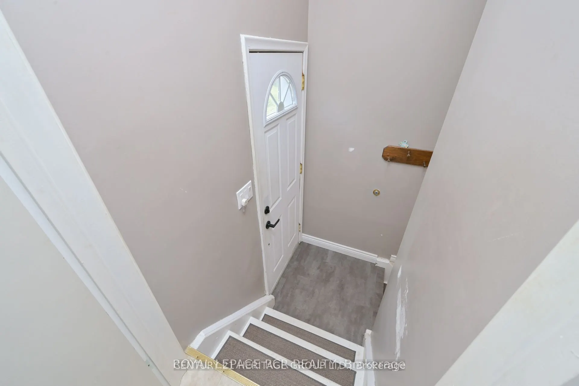 41 Evans Road