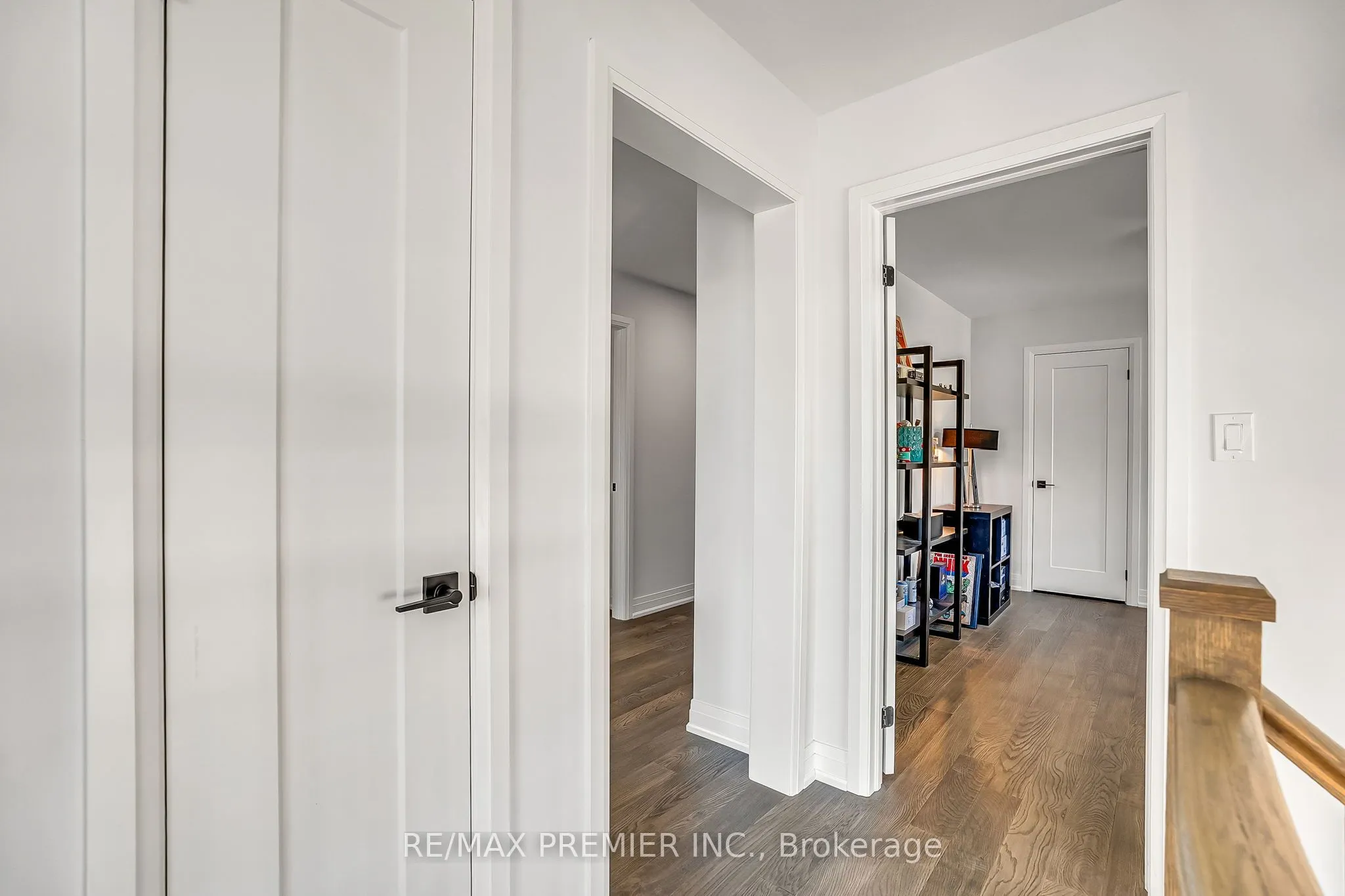 25 Low Boulevard