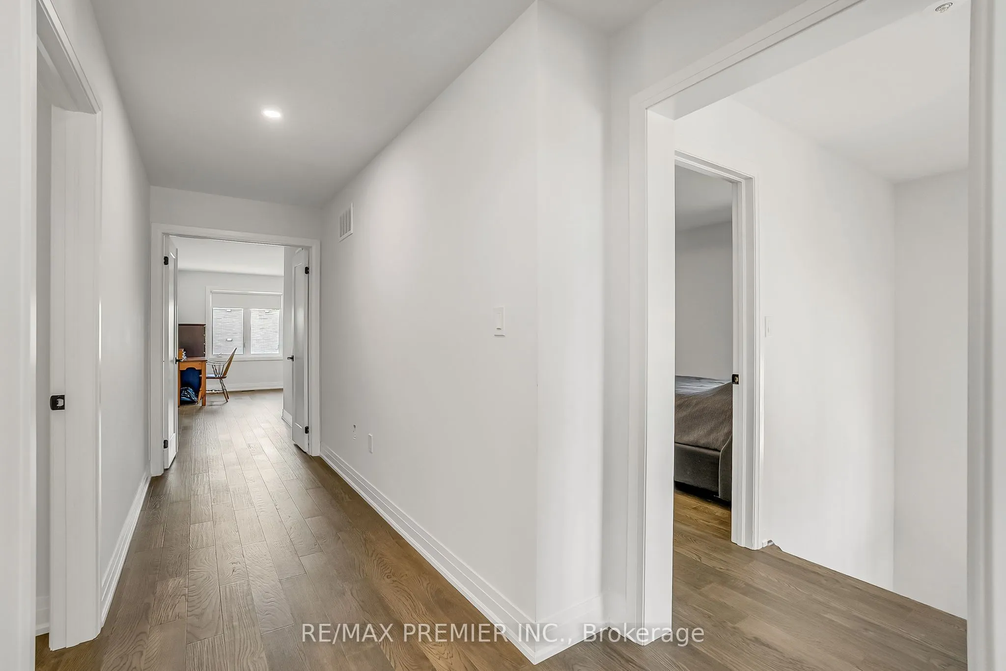 25 Low Boulevard