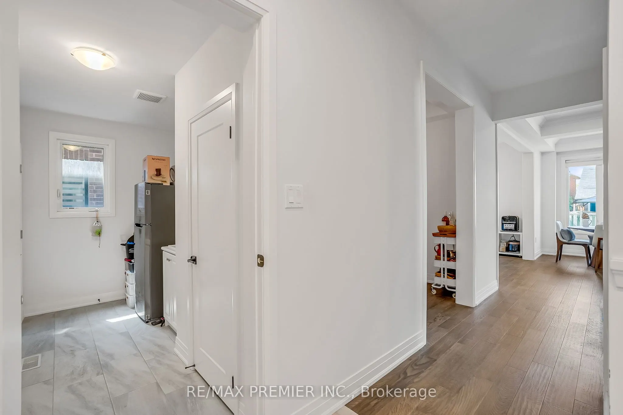 25 Low Boulevard
