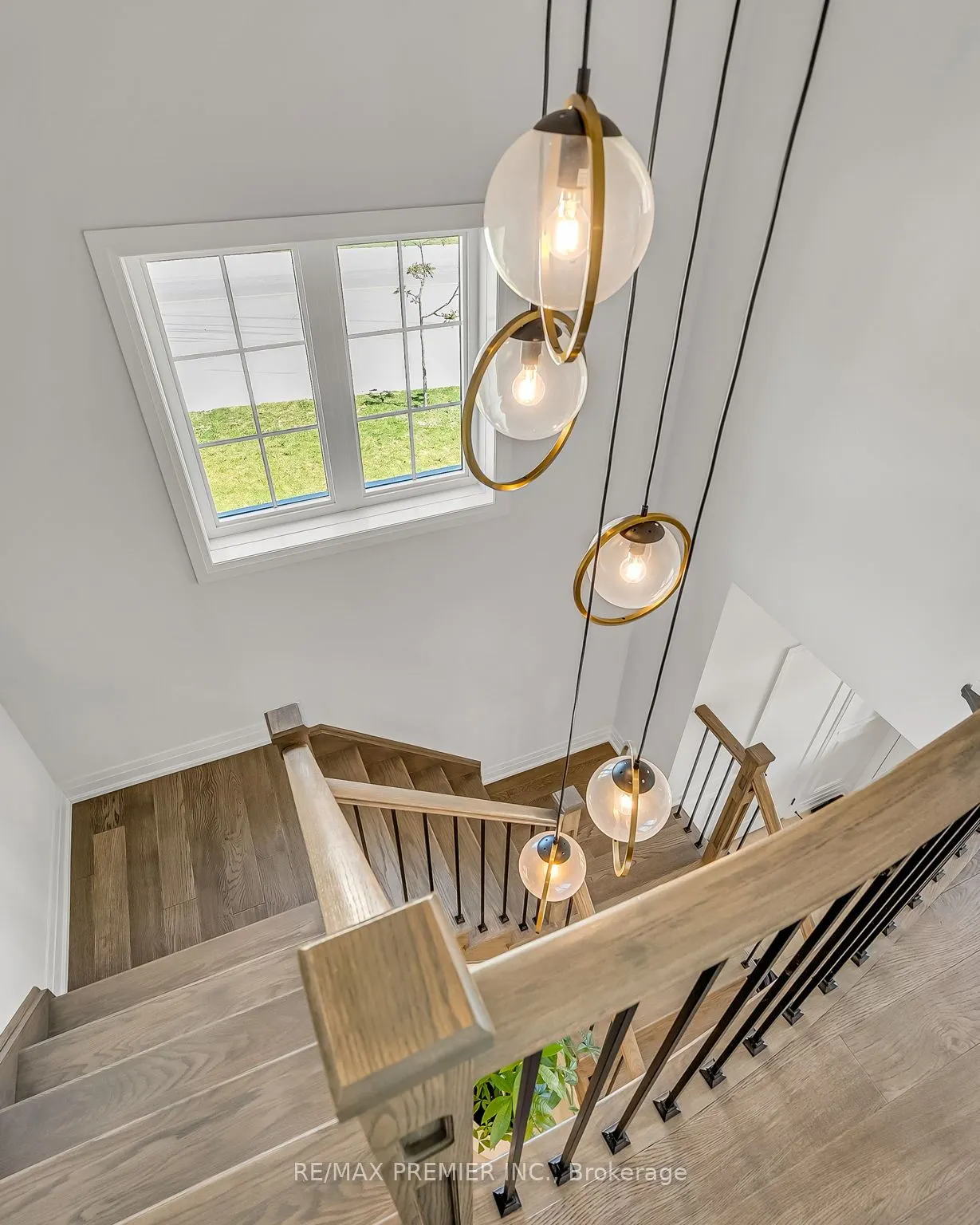 25 Low Boulevard