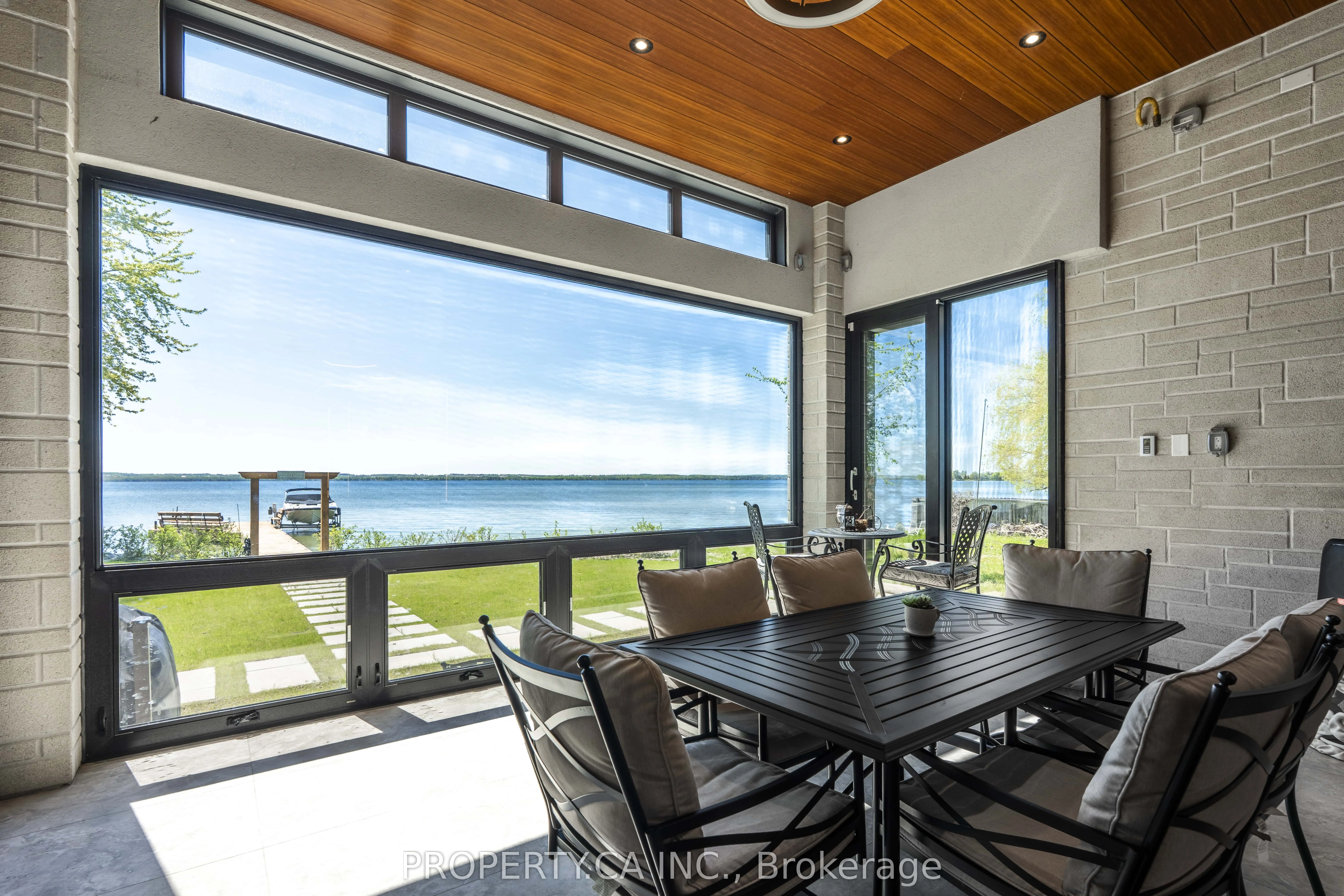 132 Cook's Bay Drive
