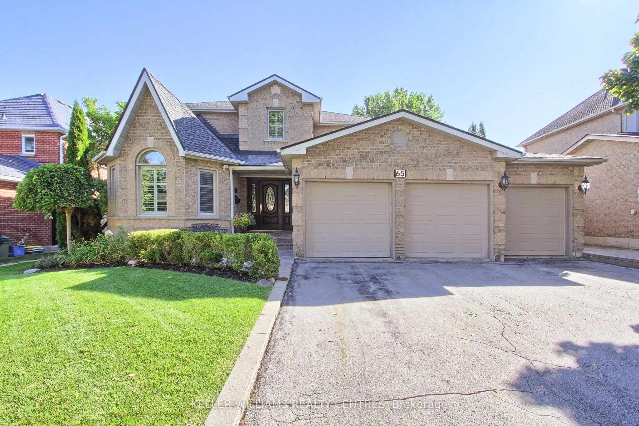 65 Carlyle Crescent