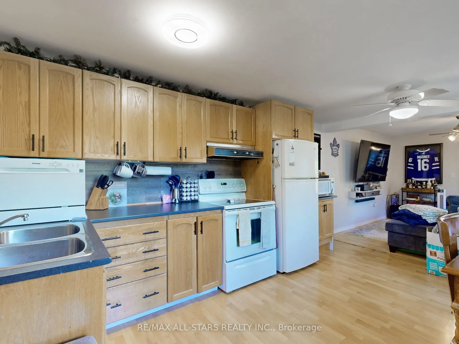 40 Riverglen Drive