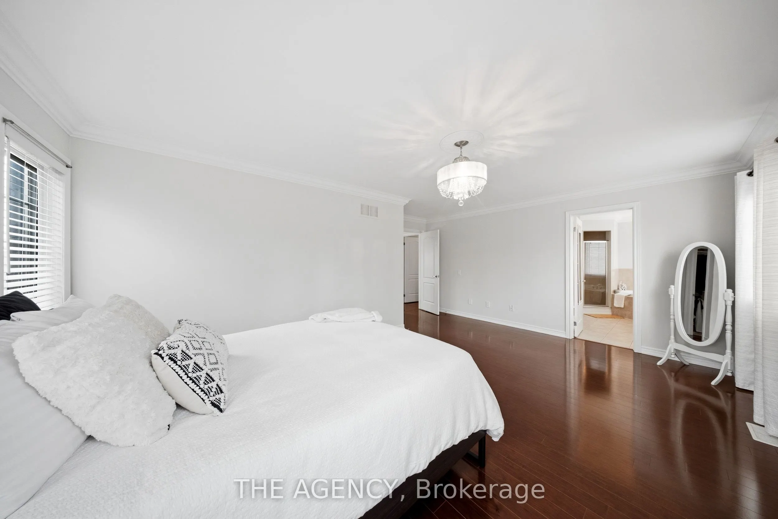 36 Zoran Lane