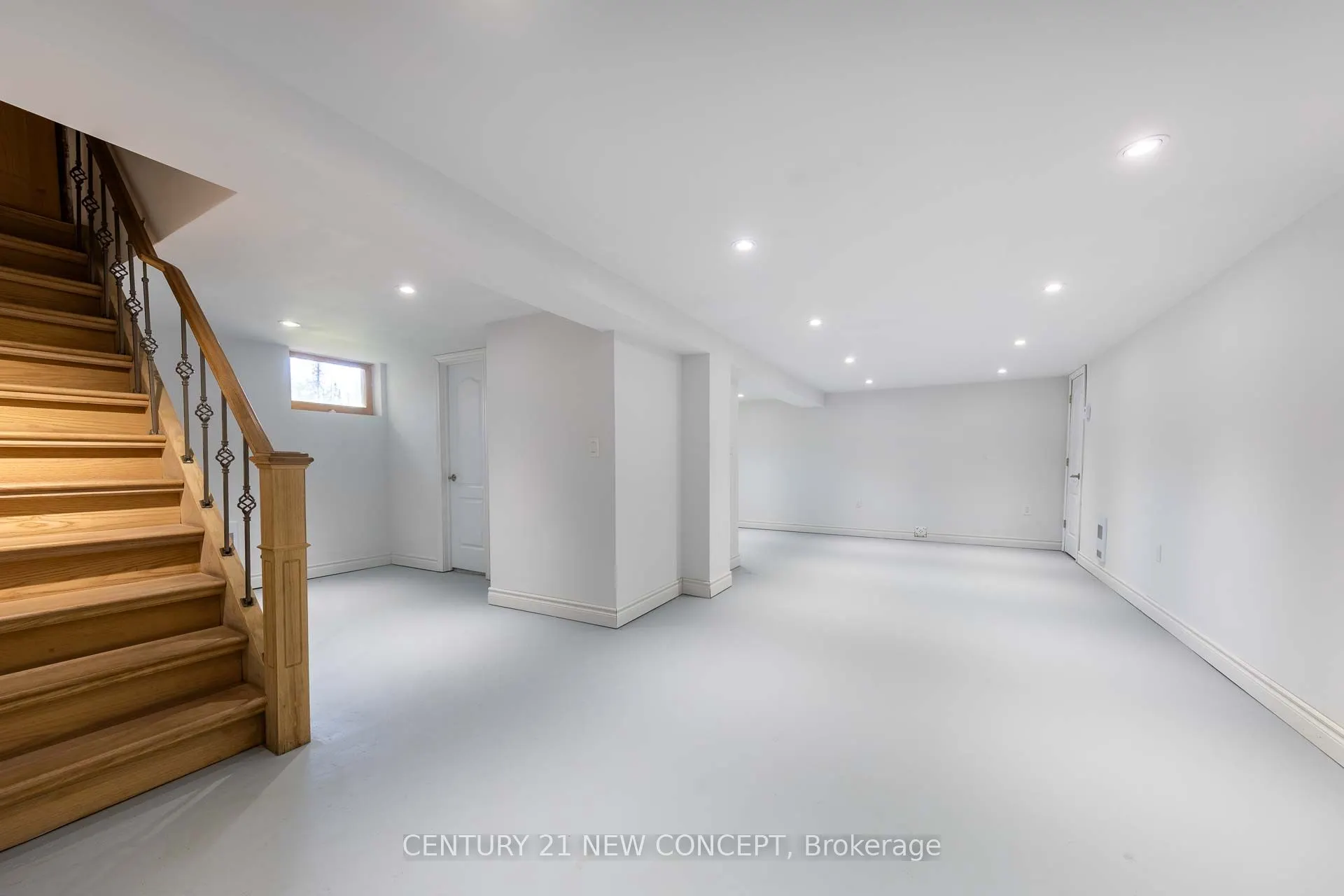 20430 Bathurst Street