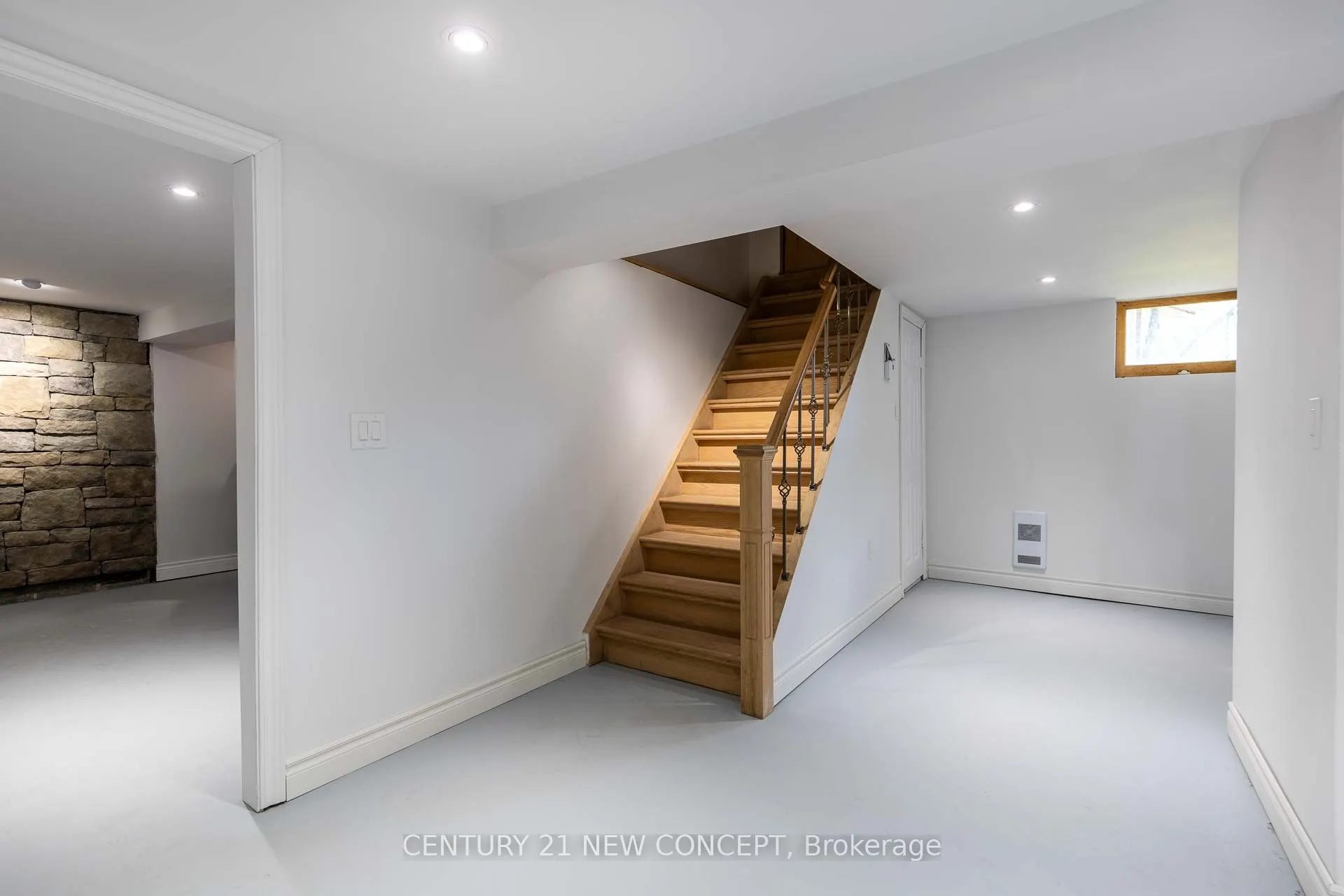 20430 Bathurst Street