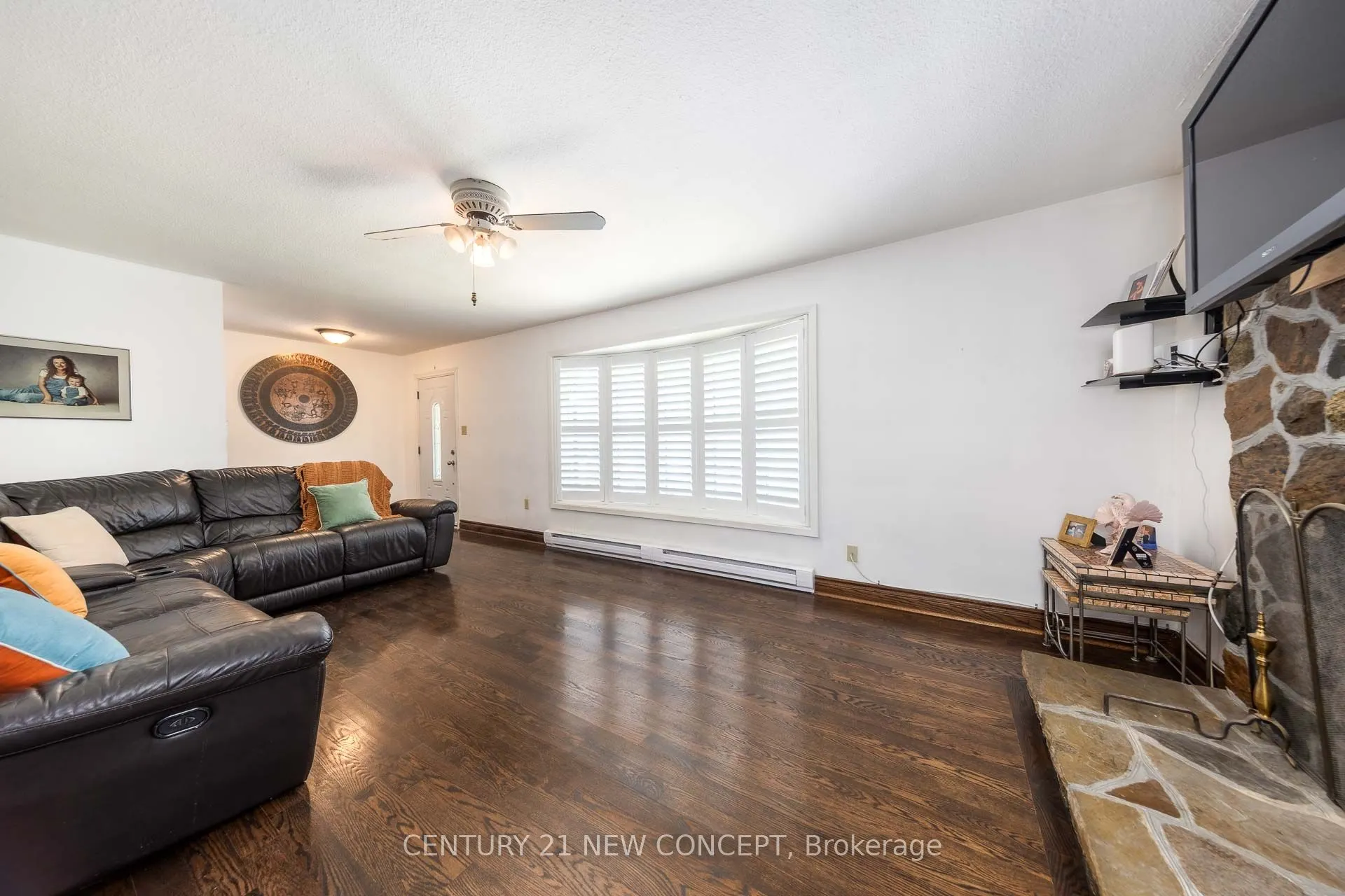 20430 Bathurst Street