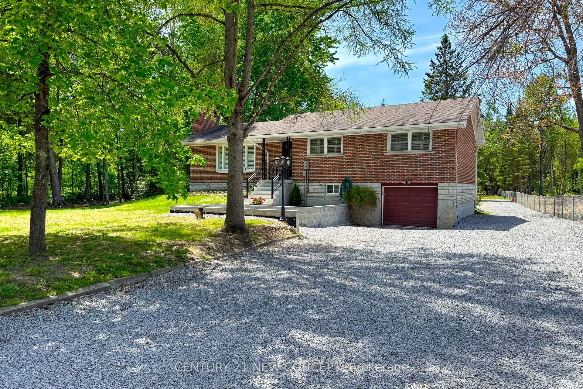 20430 Bathurst Street