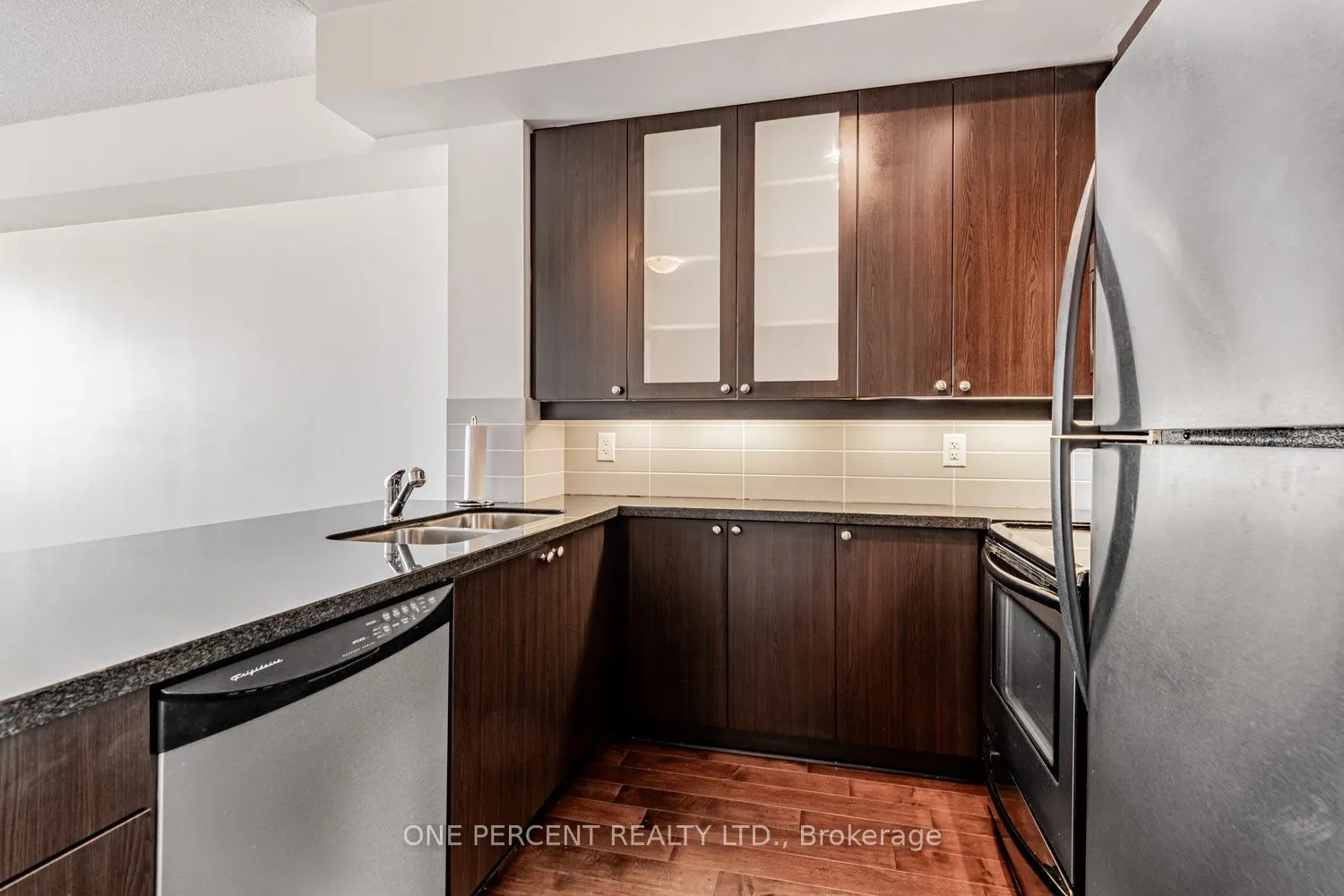 21 Upper Duke Crescent #401