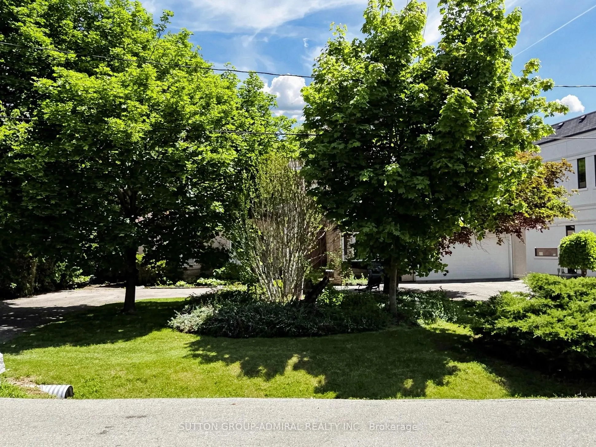 3 Raymond Drive