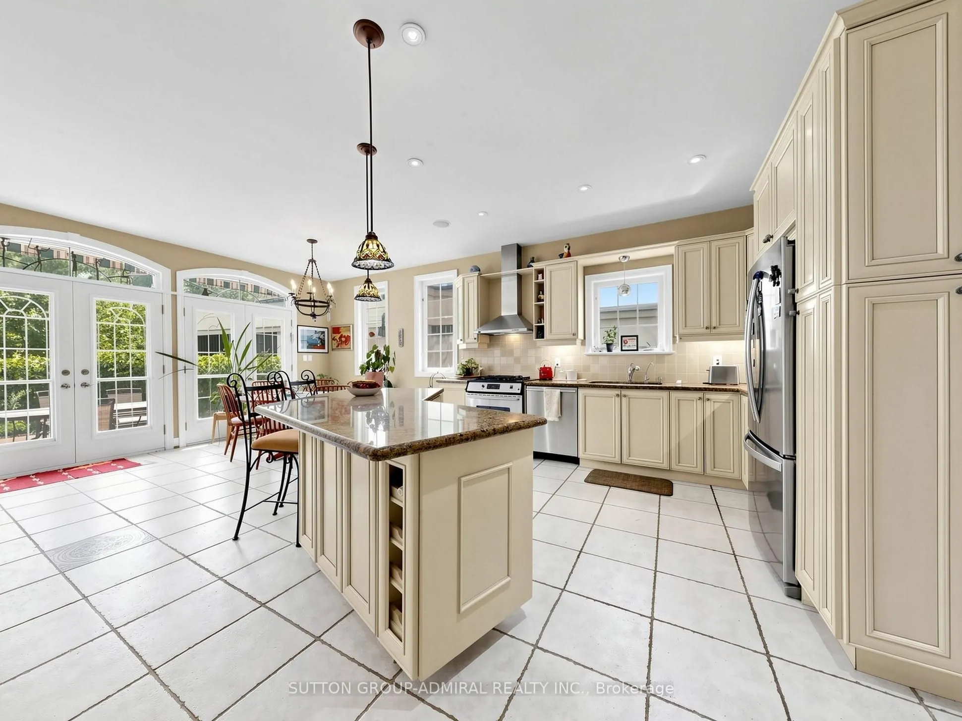 3 Raymond Drive