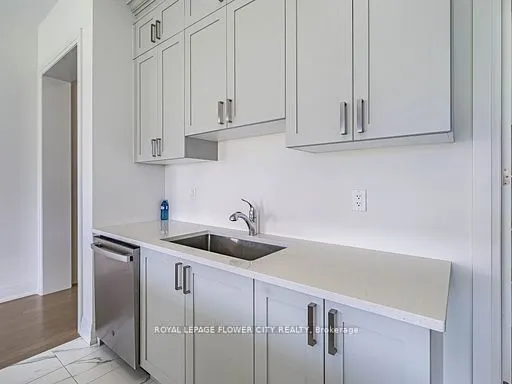 26 Hummingbird Grove