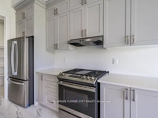 26 Hummingbird Grove
