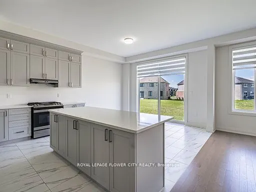 26 Hummingbird Grove