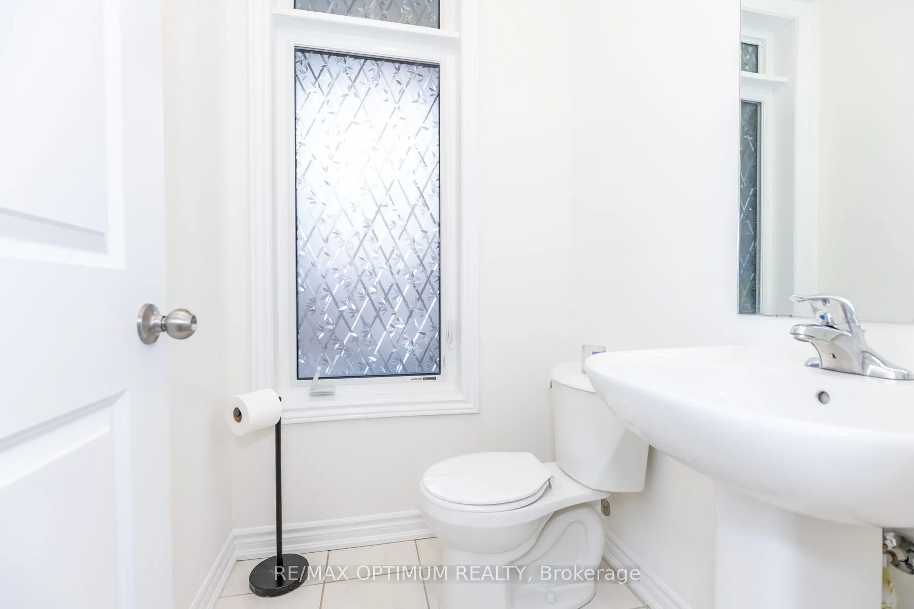 15 Gunton Street