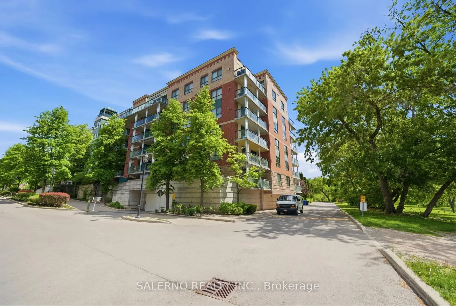 141 Woodbridge Avenue #312