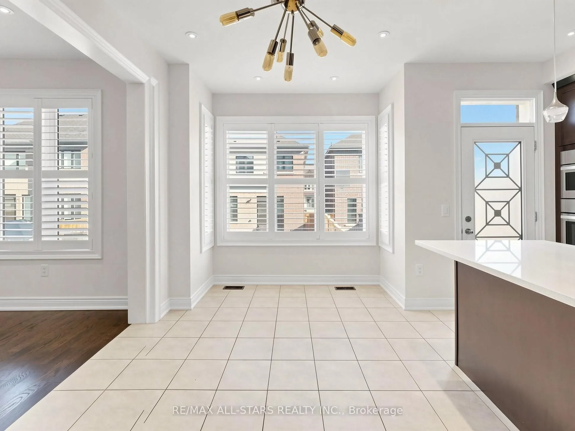 29 Mondial Crescent