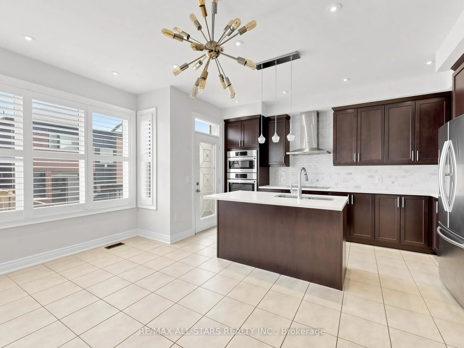 29 Mondial Crescent