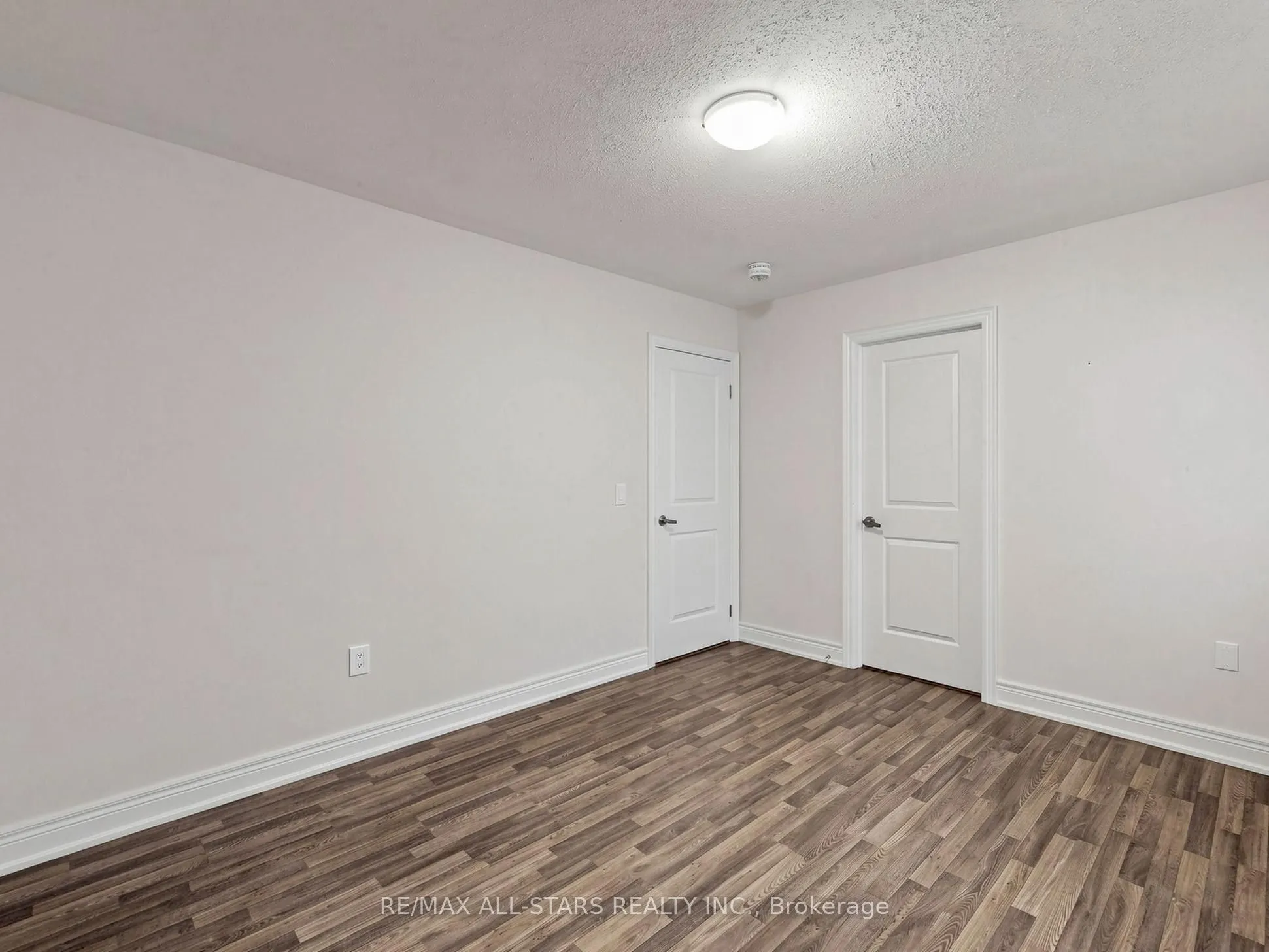 29 Mondial Crescent