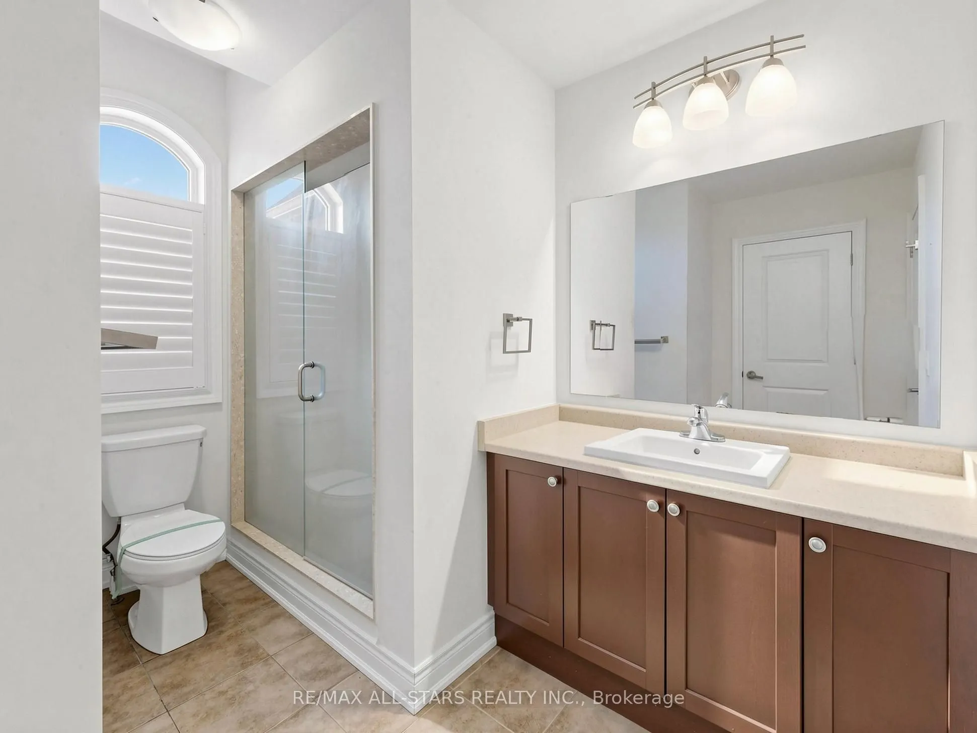 29 Mondial Crescent