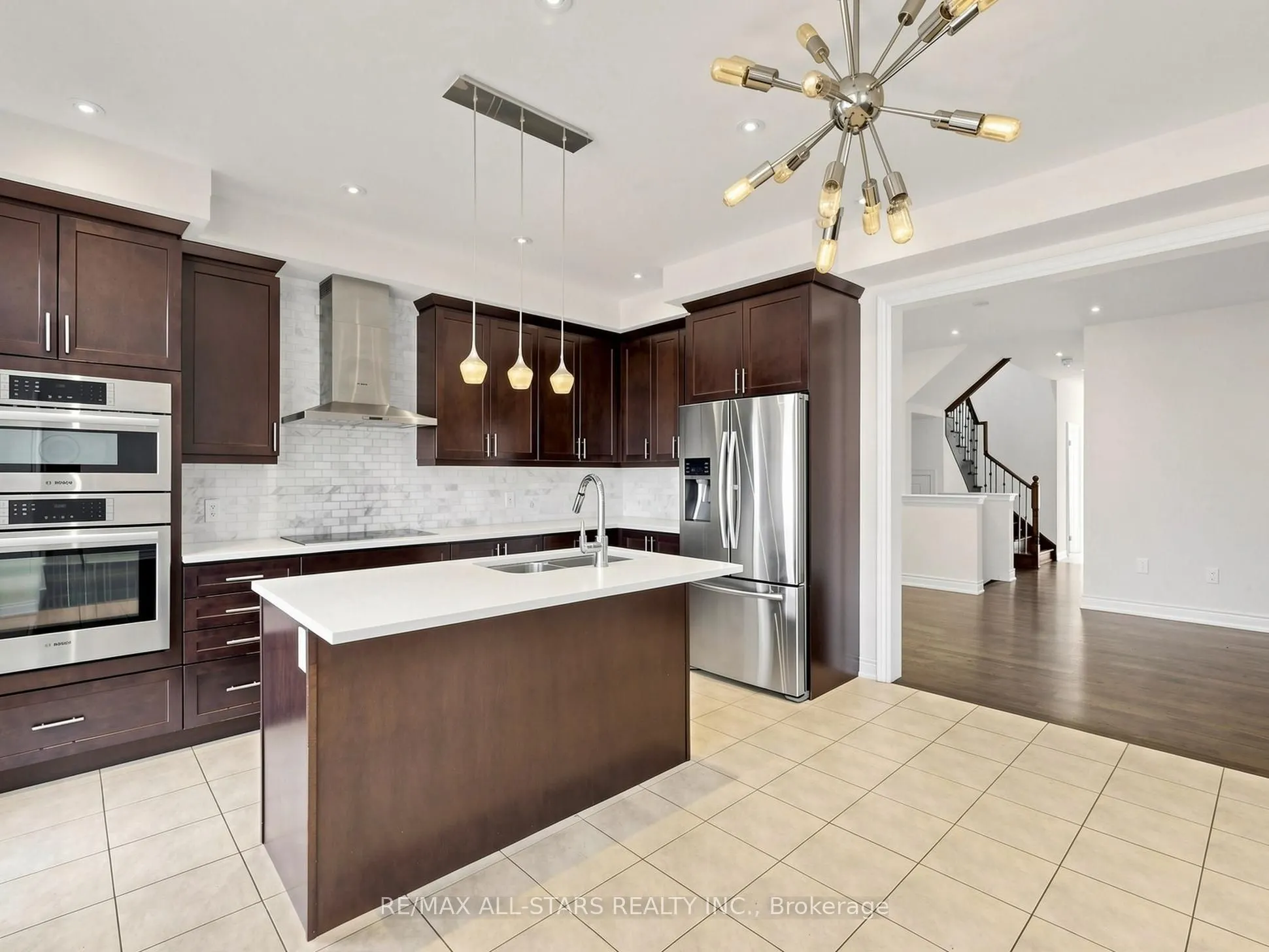 29 Mondial Crescent