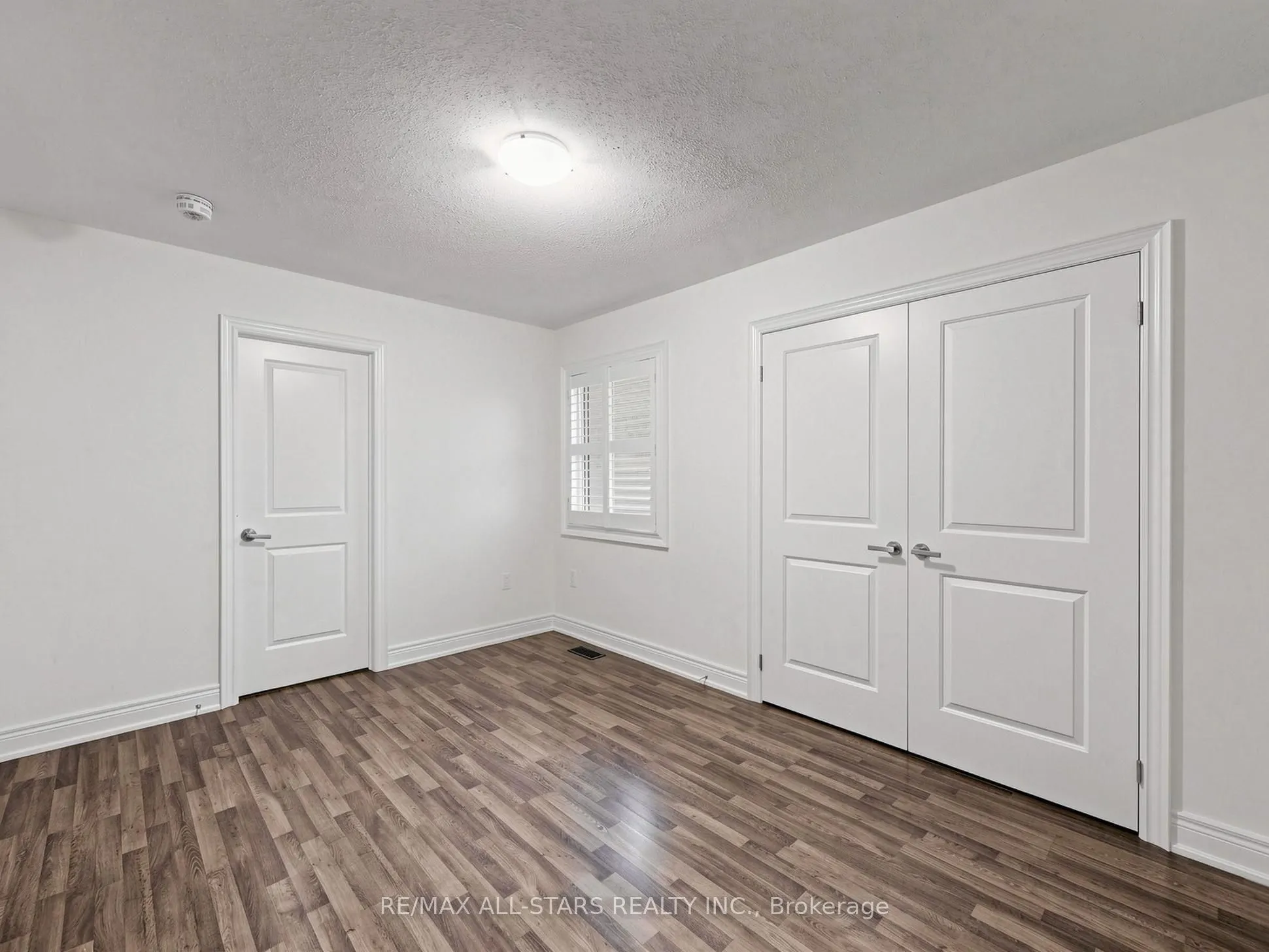 29 Mondial Crescent