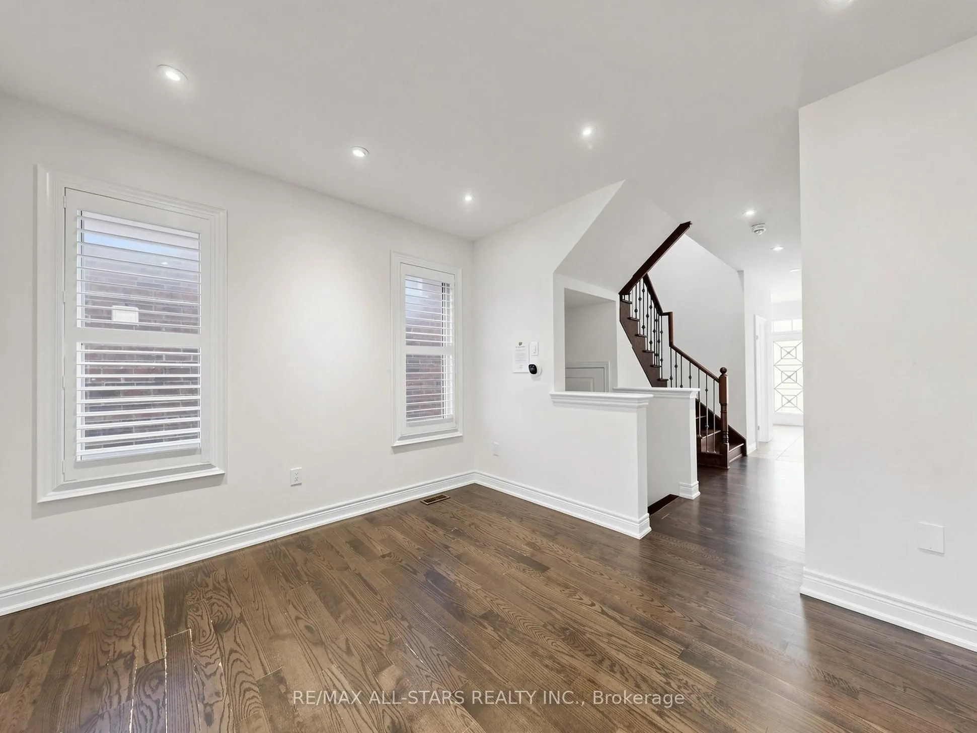 29 Mondial Crescent