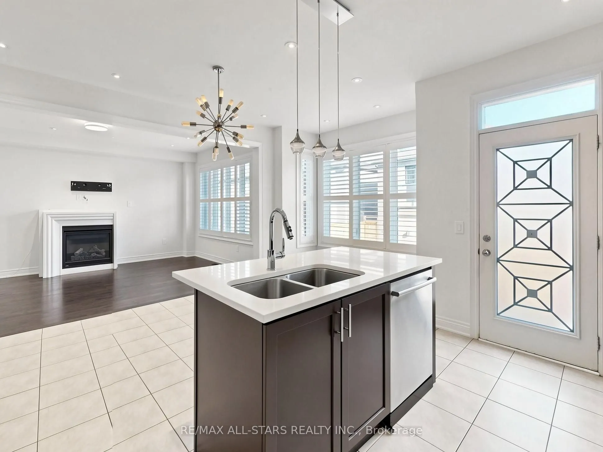 29 Mondial Crescent