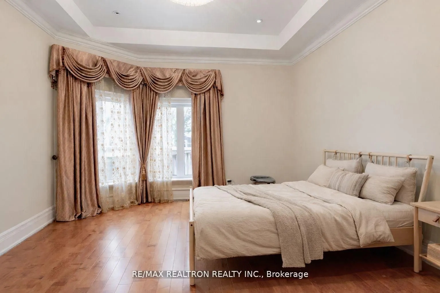5 Long Hill Drive