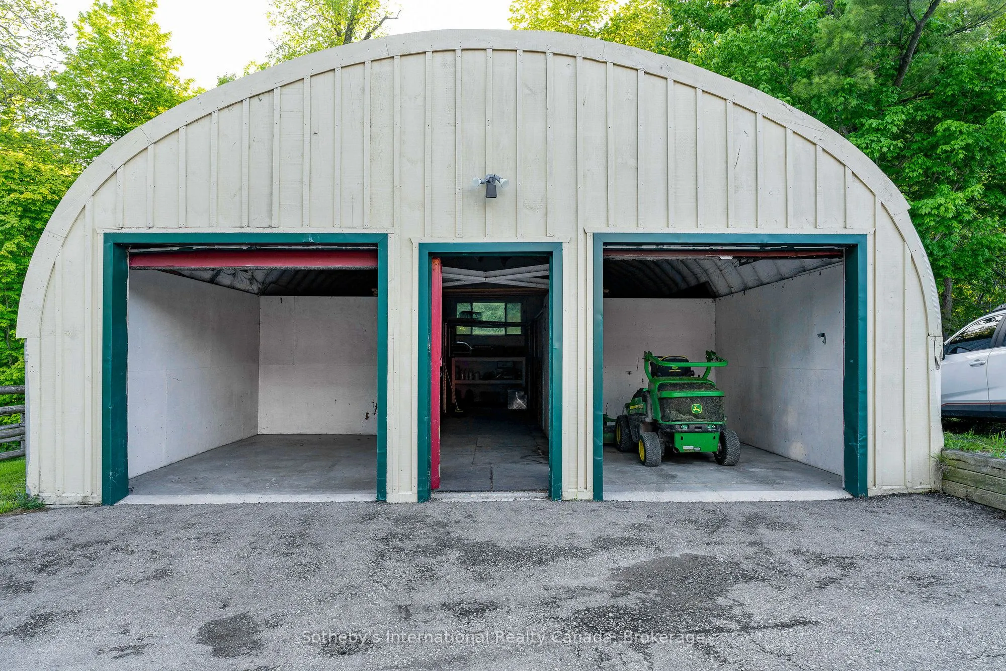 12800 8th Concession
