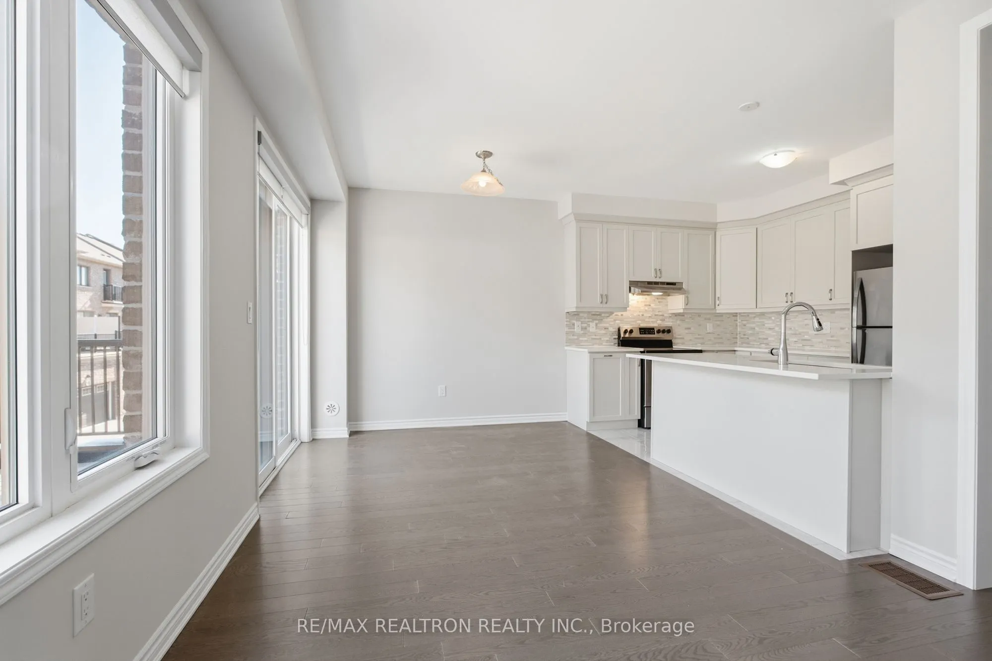 77 Casely Avenue