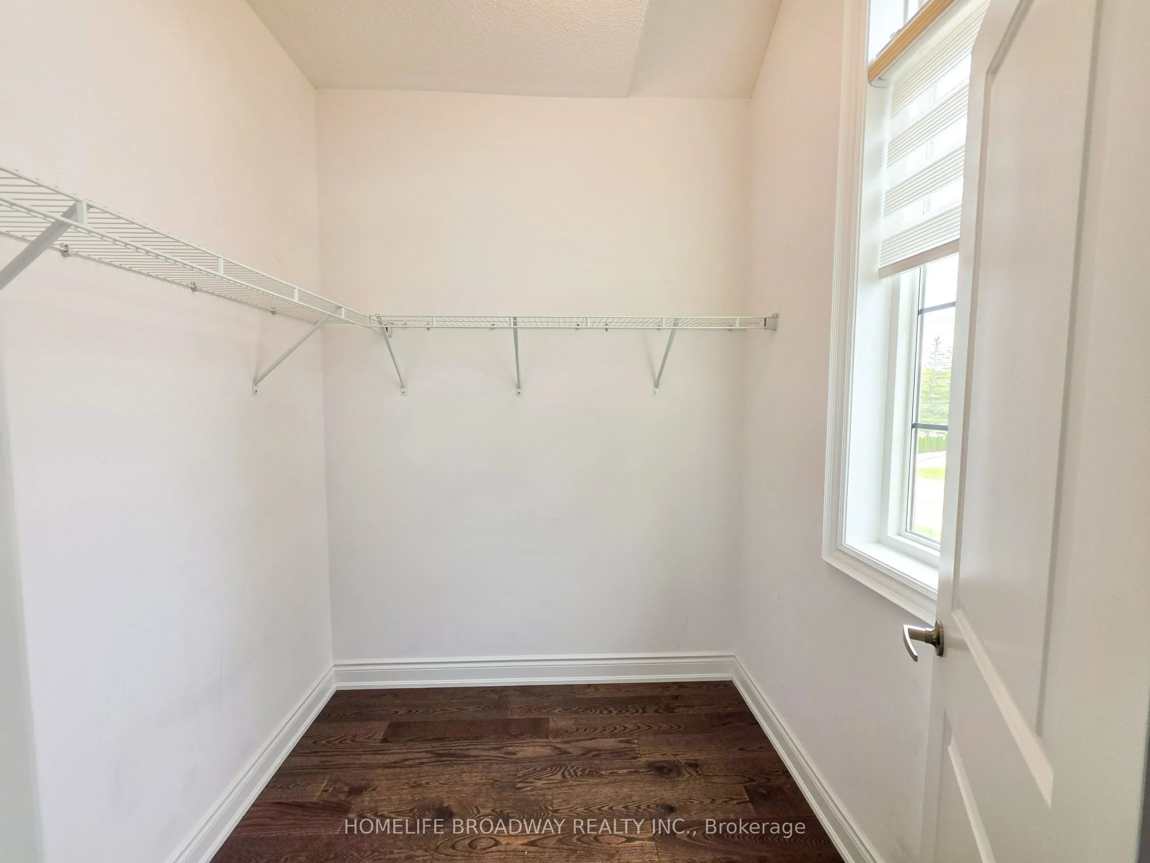 525 Elgin Mills Road W