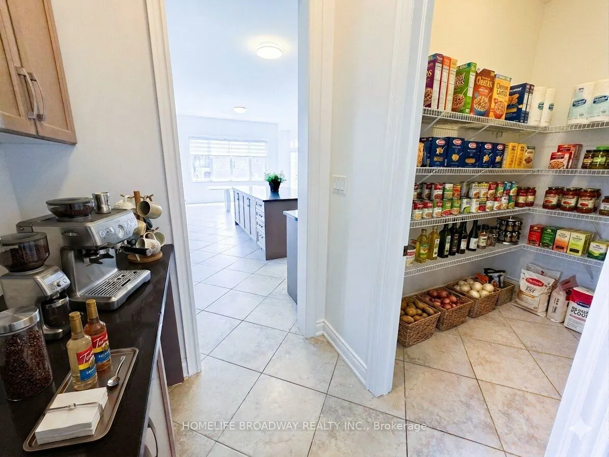525 Elgin Mills Road W