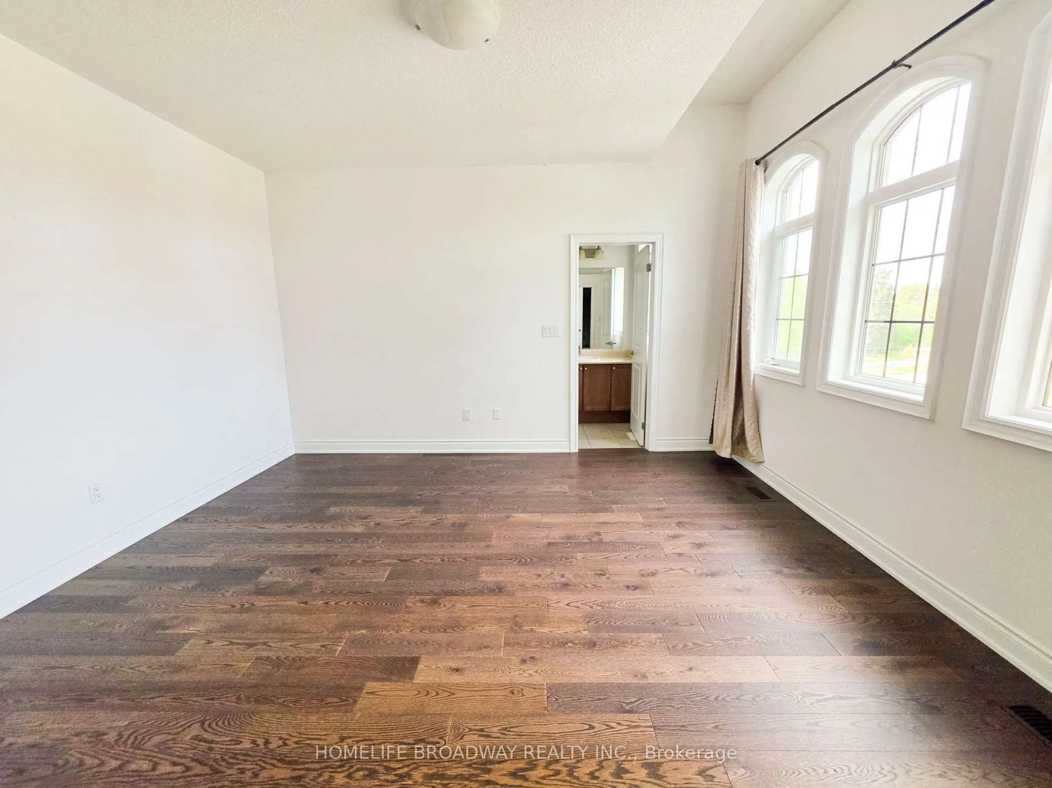 525 Elgin Mills Road W