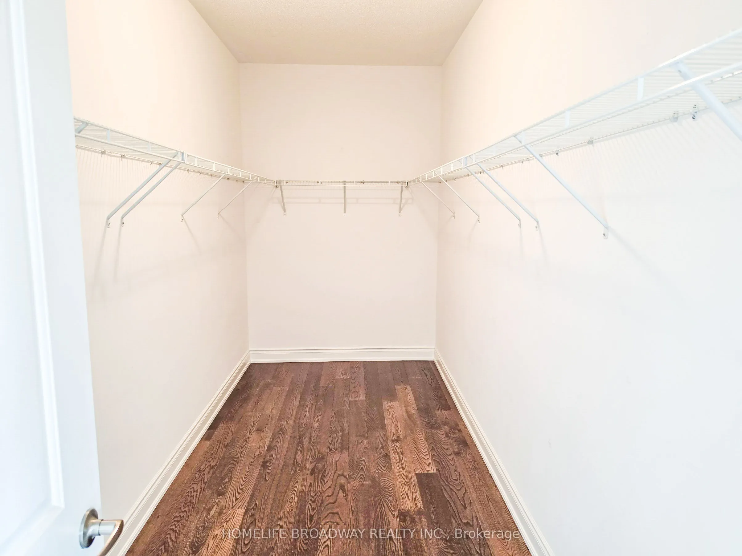 525 Elgin Mills Road W