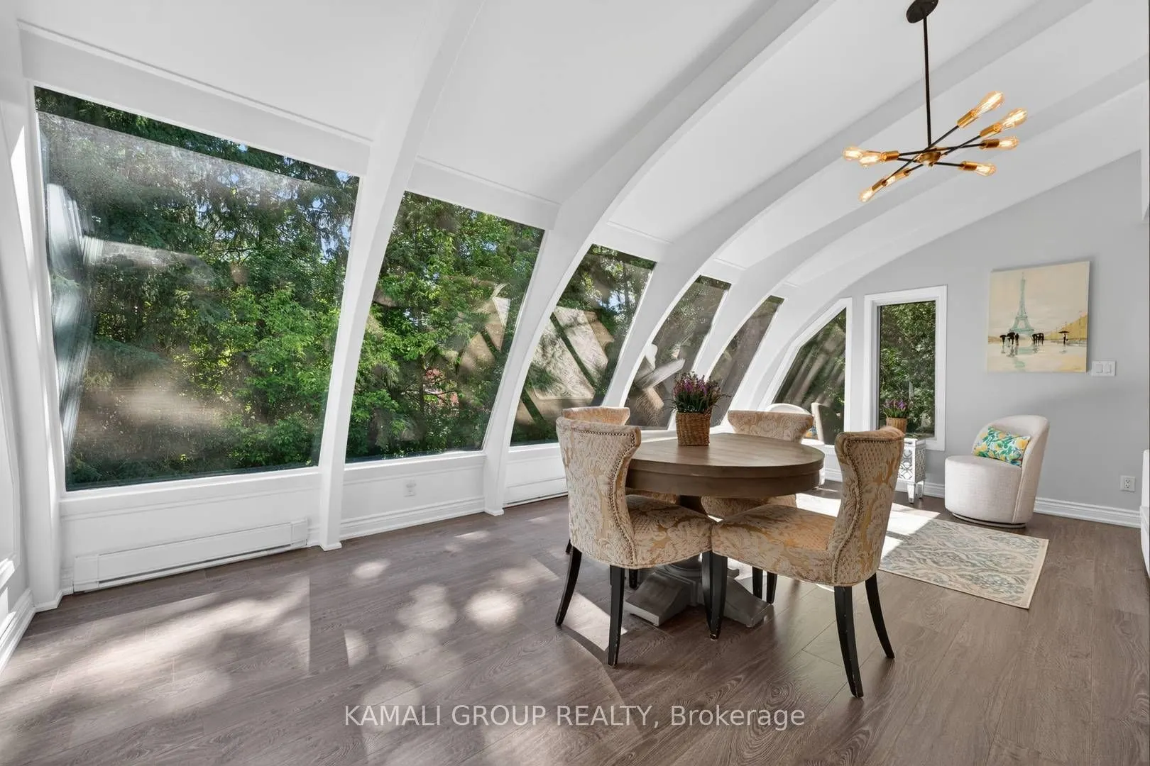 61 Lawnwood Court